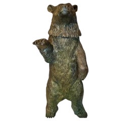 Antiker grizzly-Bär-Behälter aus gegossenem Messing