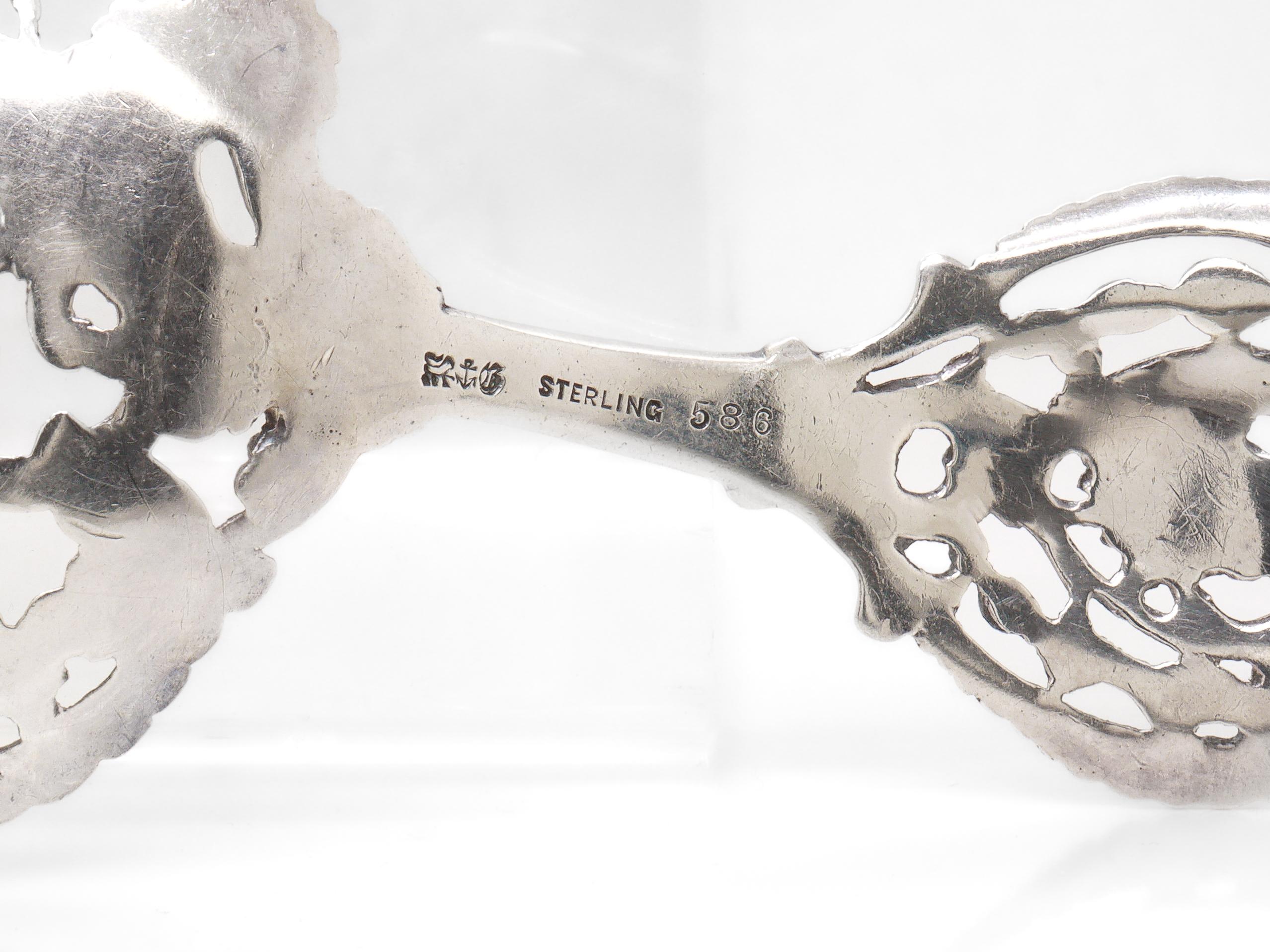 Antique Cast Gorham Sterling Silver Bon Bon Spoon No. 586 with Flowers For Sale 4