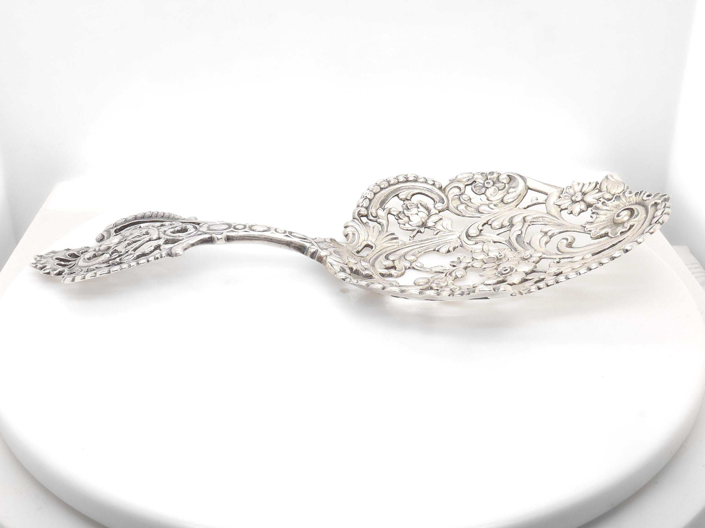 20th Century Antique Cast Gorham Sterling Silver Bon Bon Spoon No. 586 with Flowers For Sale