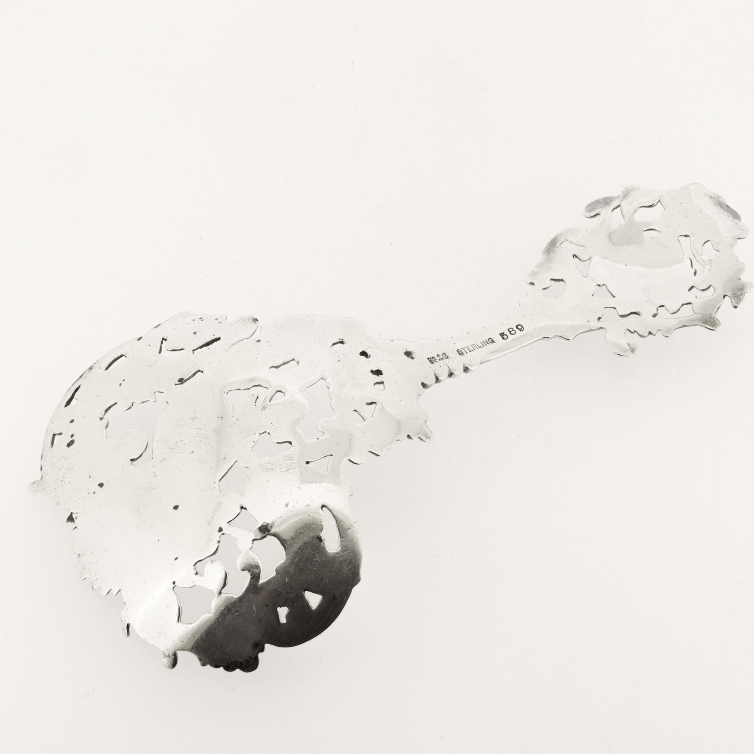 Americano Antico cucchiaio da bon bon in argento sterling Gorham No. 589 con cherubini in vendita