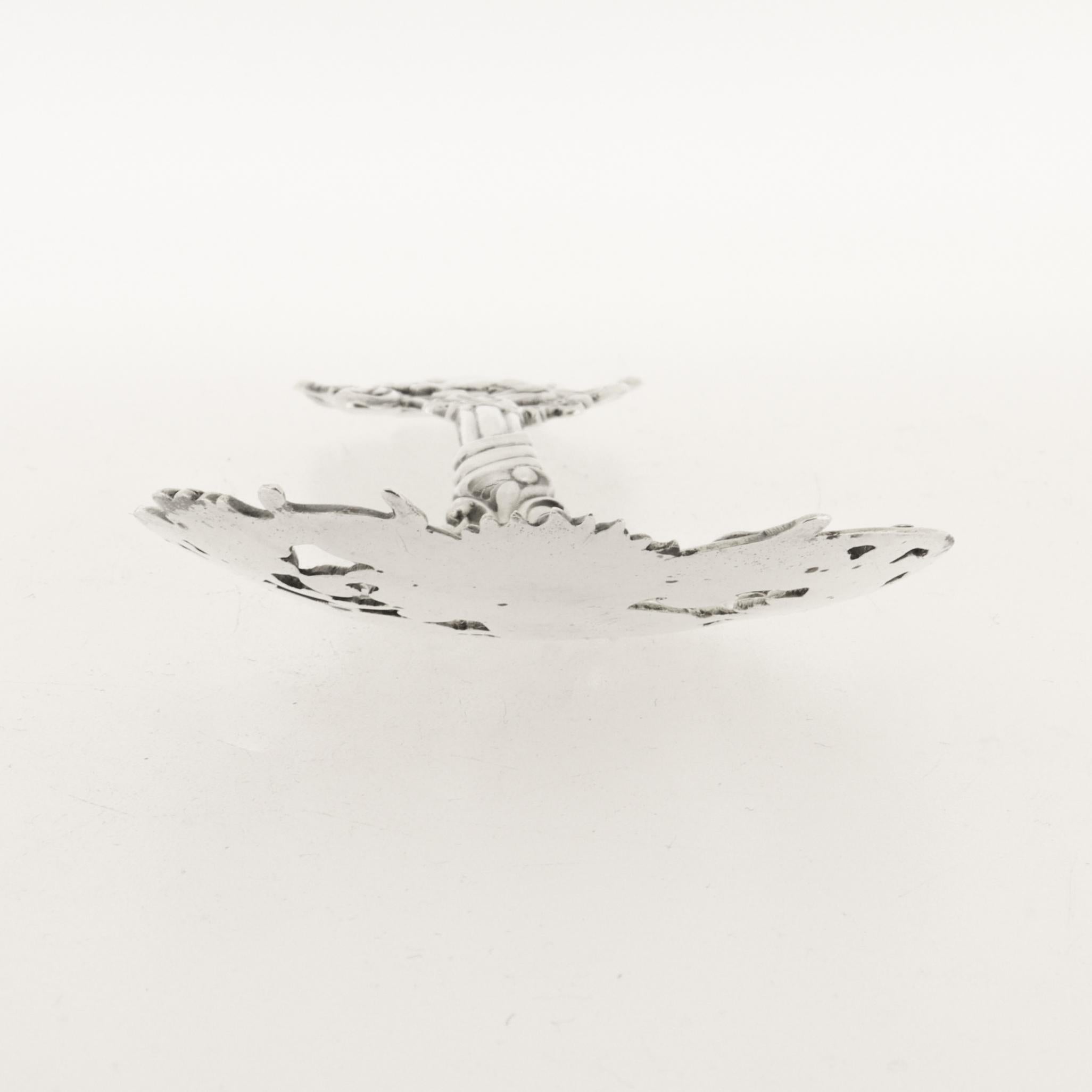 Argento 925 Antico cucchiaio da bon bon in argento sterling Gorham No. 589 con cherubini in vendita