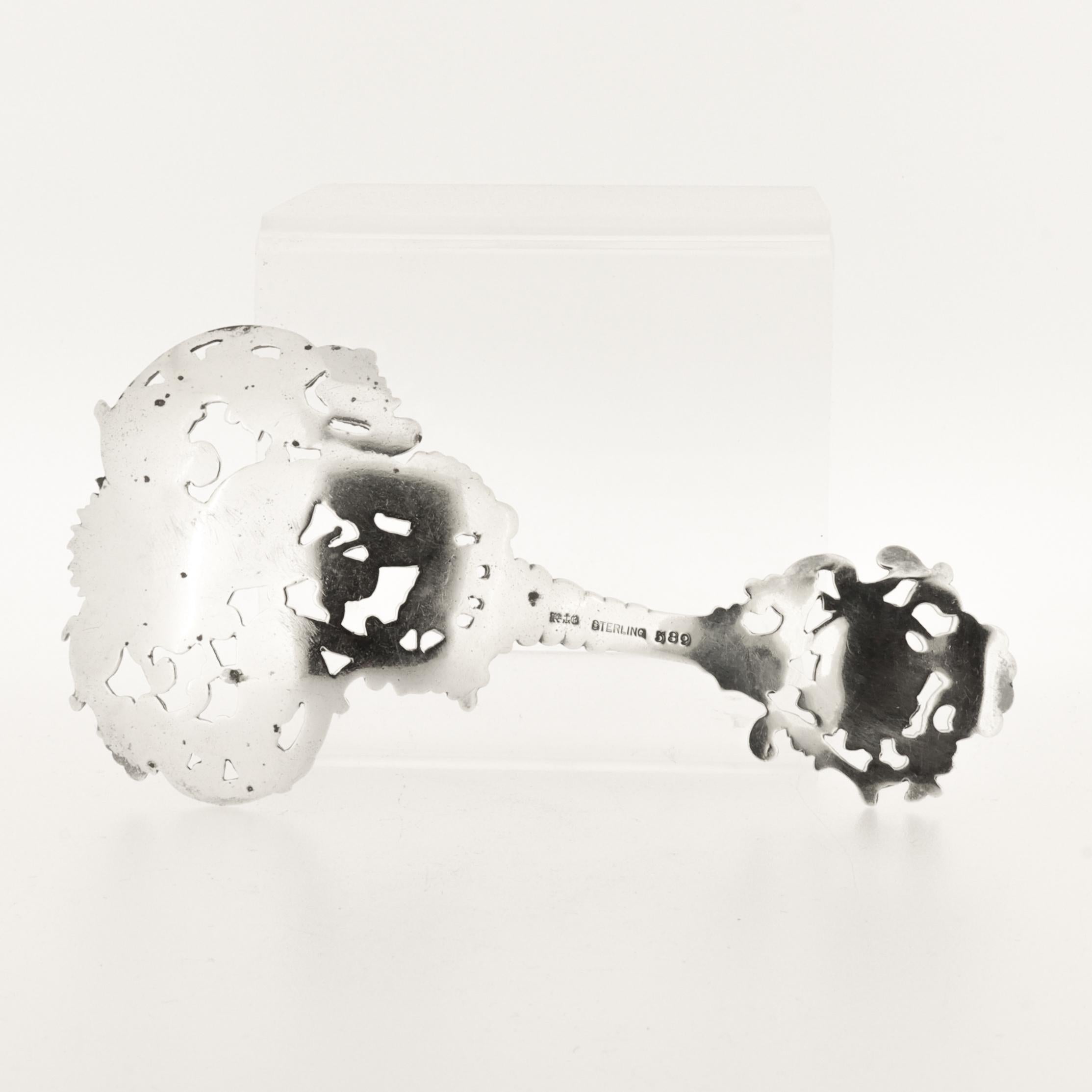 Antico cucchiaio da bon bon in argento sterling Gorham No. 589 con cherubini in vendita 1
