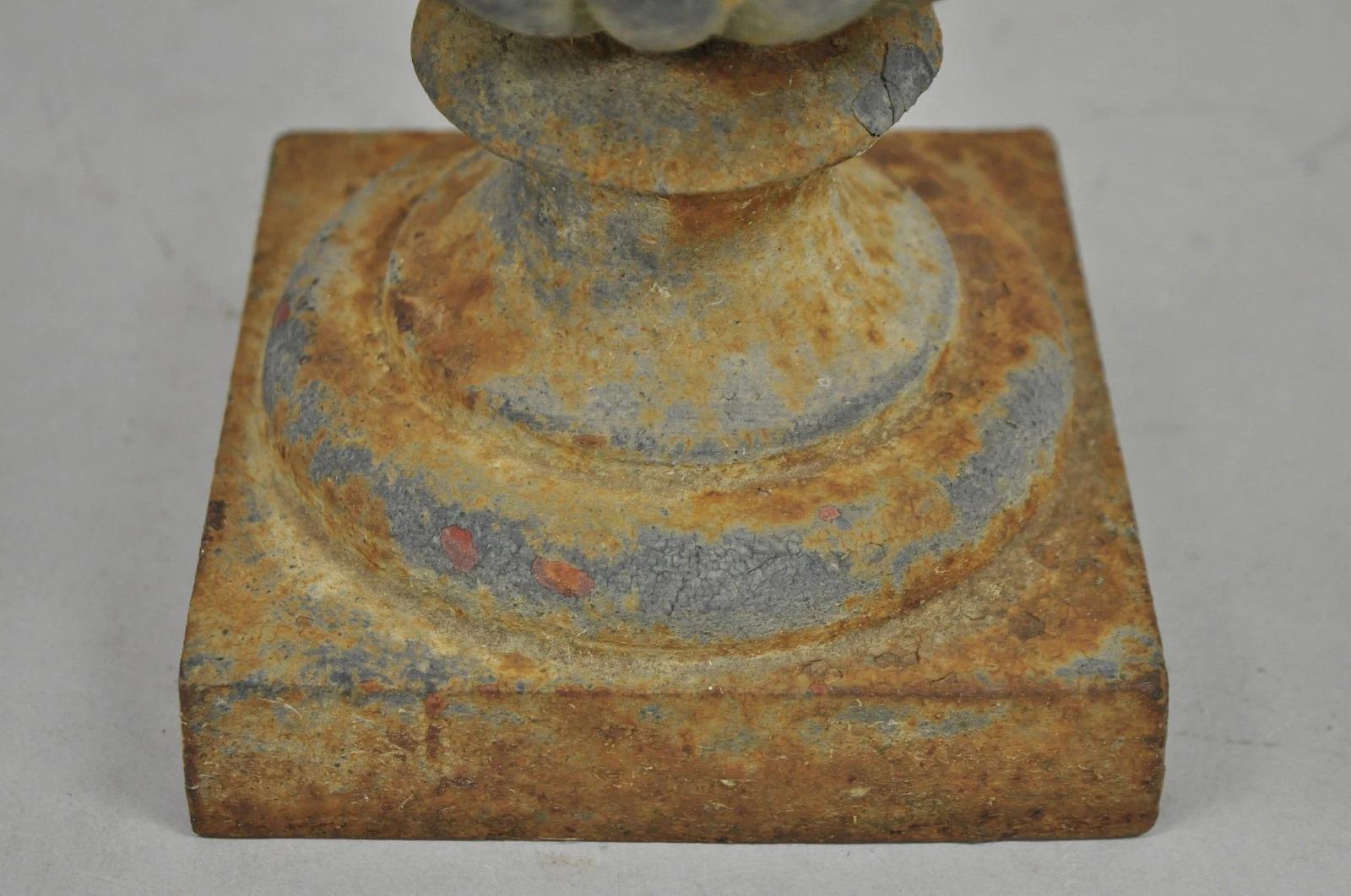 Urne en fonte Antique 12.5