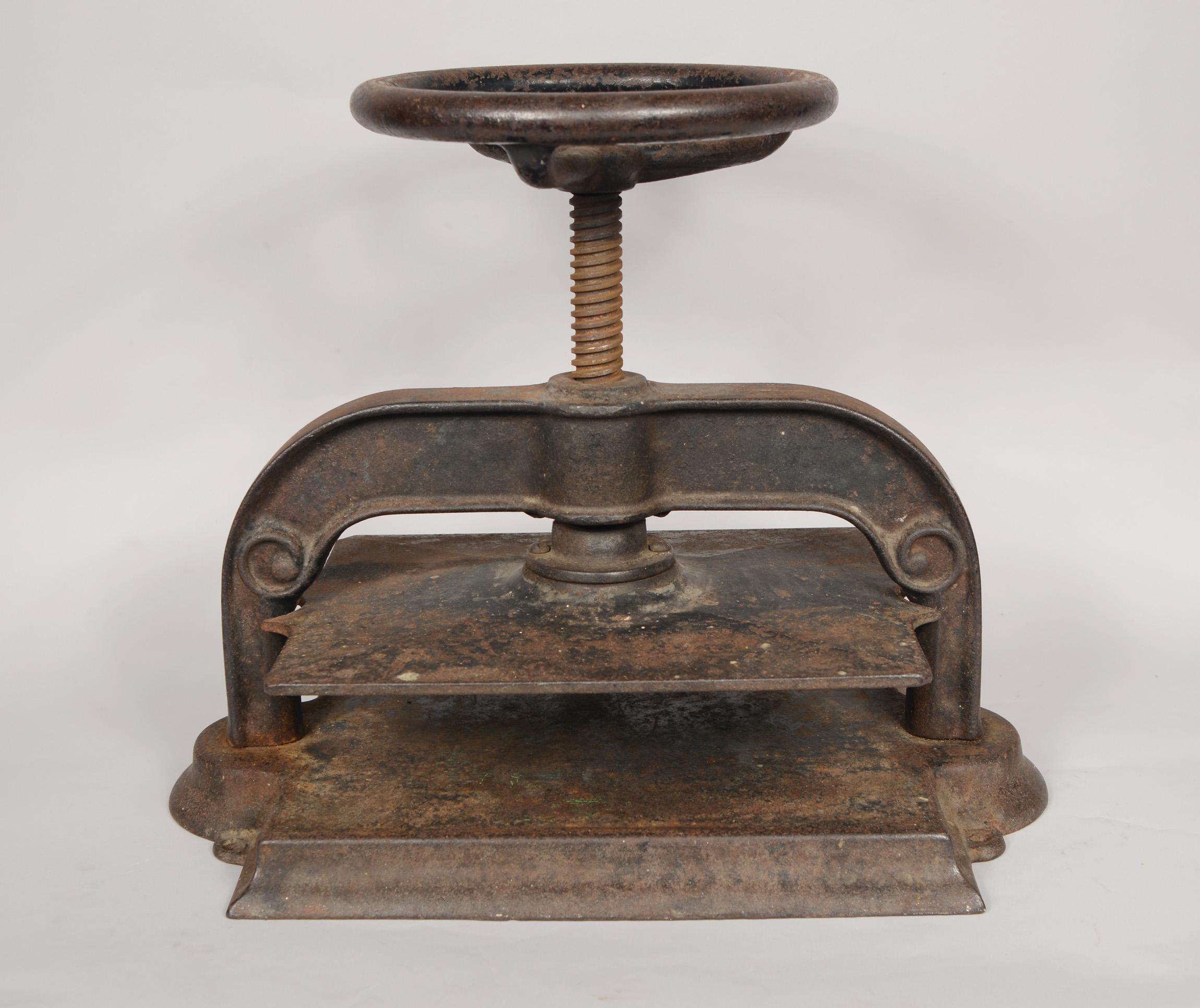 Antique Cast Iron Book Press 3