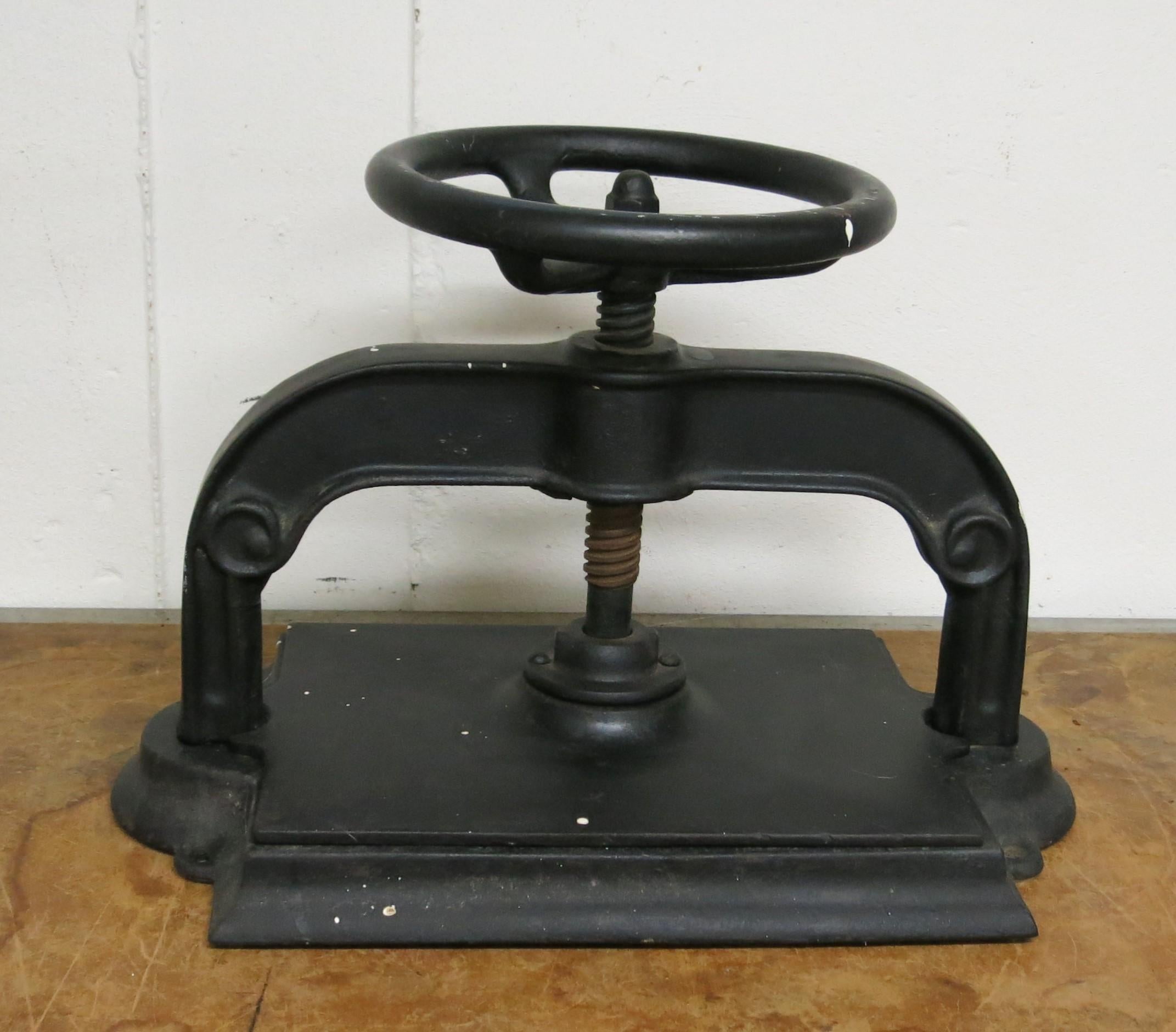 American Antique Cast iron Book Press