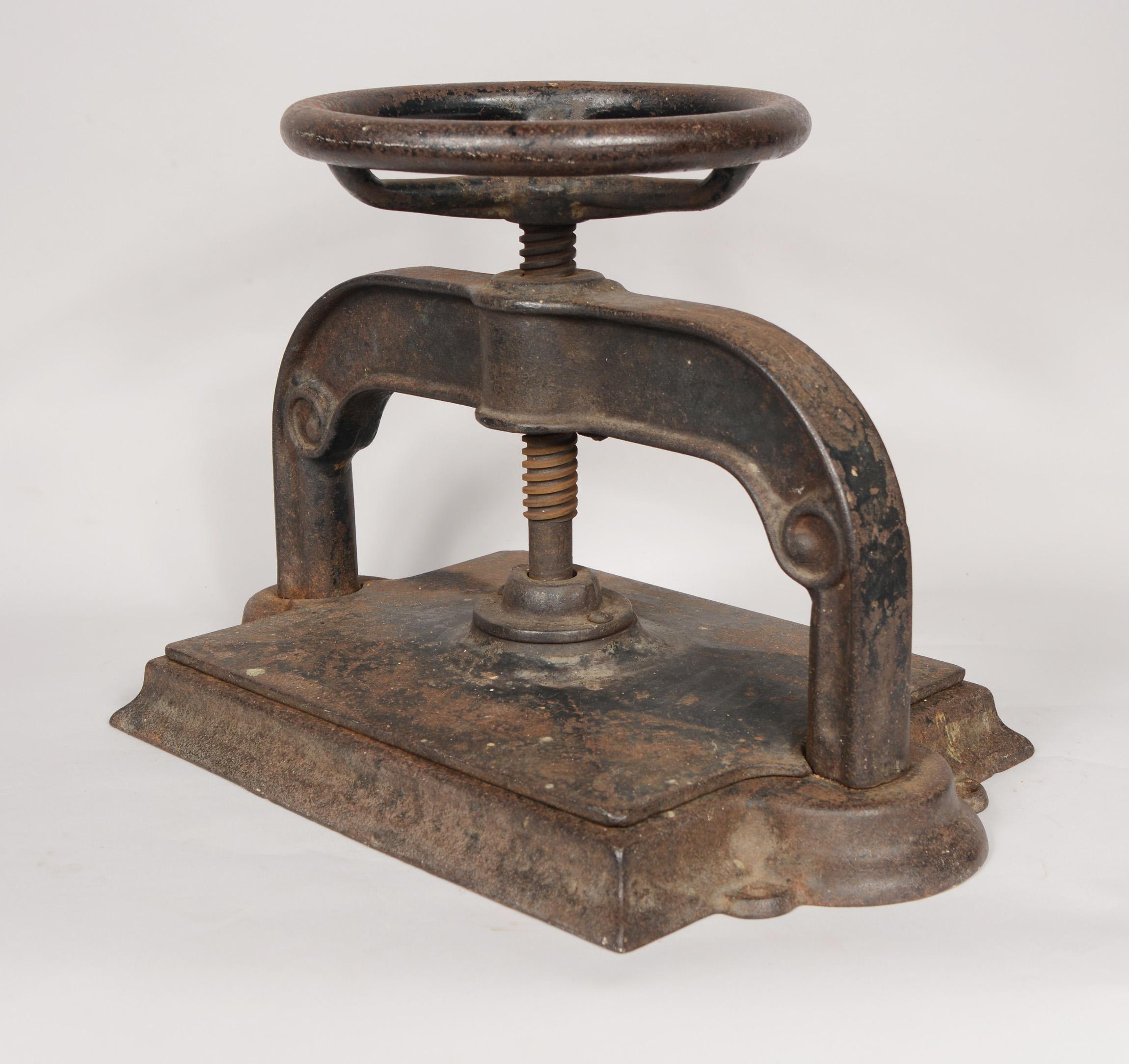 Antique Cast Iron Book Press In Good Condition In San Mateo, CA