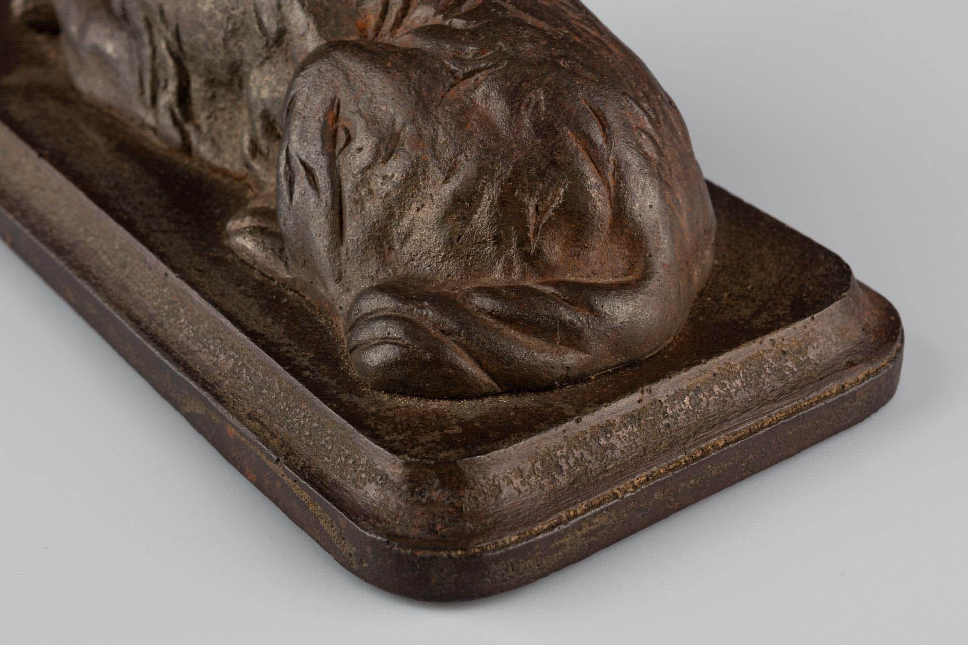 Antica scultura in ghisa di un cane, fine XIX secolo in vendita 8