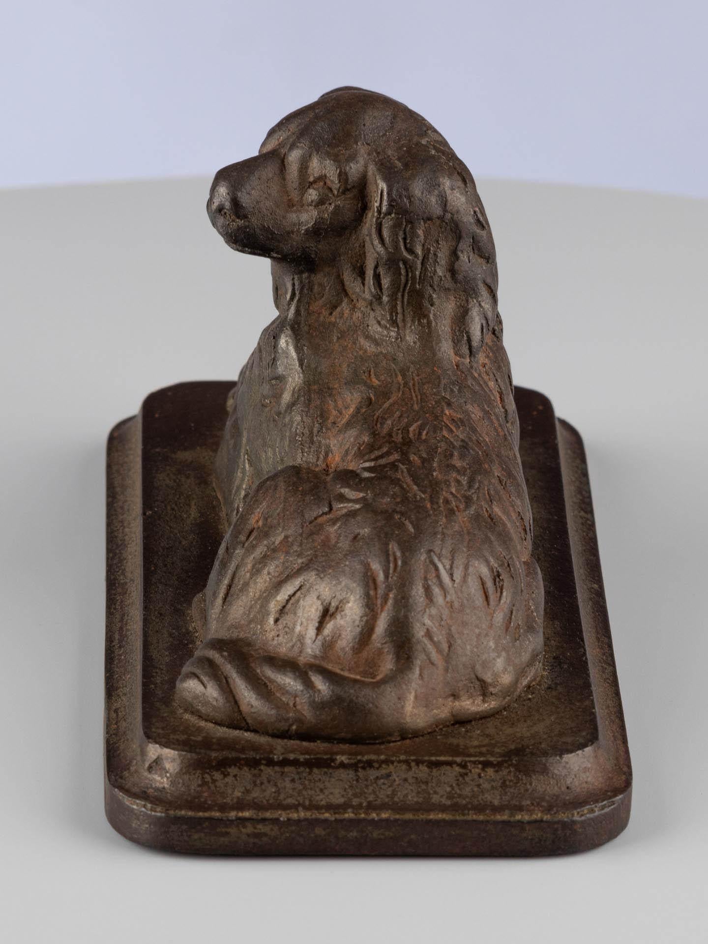 Ferro Antica scultura in ghisa di un cane, fine XIX secolo in vendita