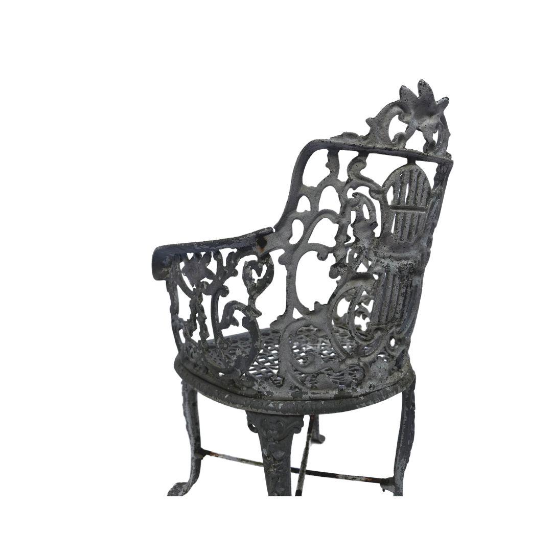 Antike Stühle aus Gusseisen, Robert Wood Foundry zugeschrieben (Paar) im Zustand „Gut“ im Angebot in Carmel, NY