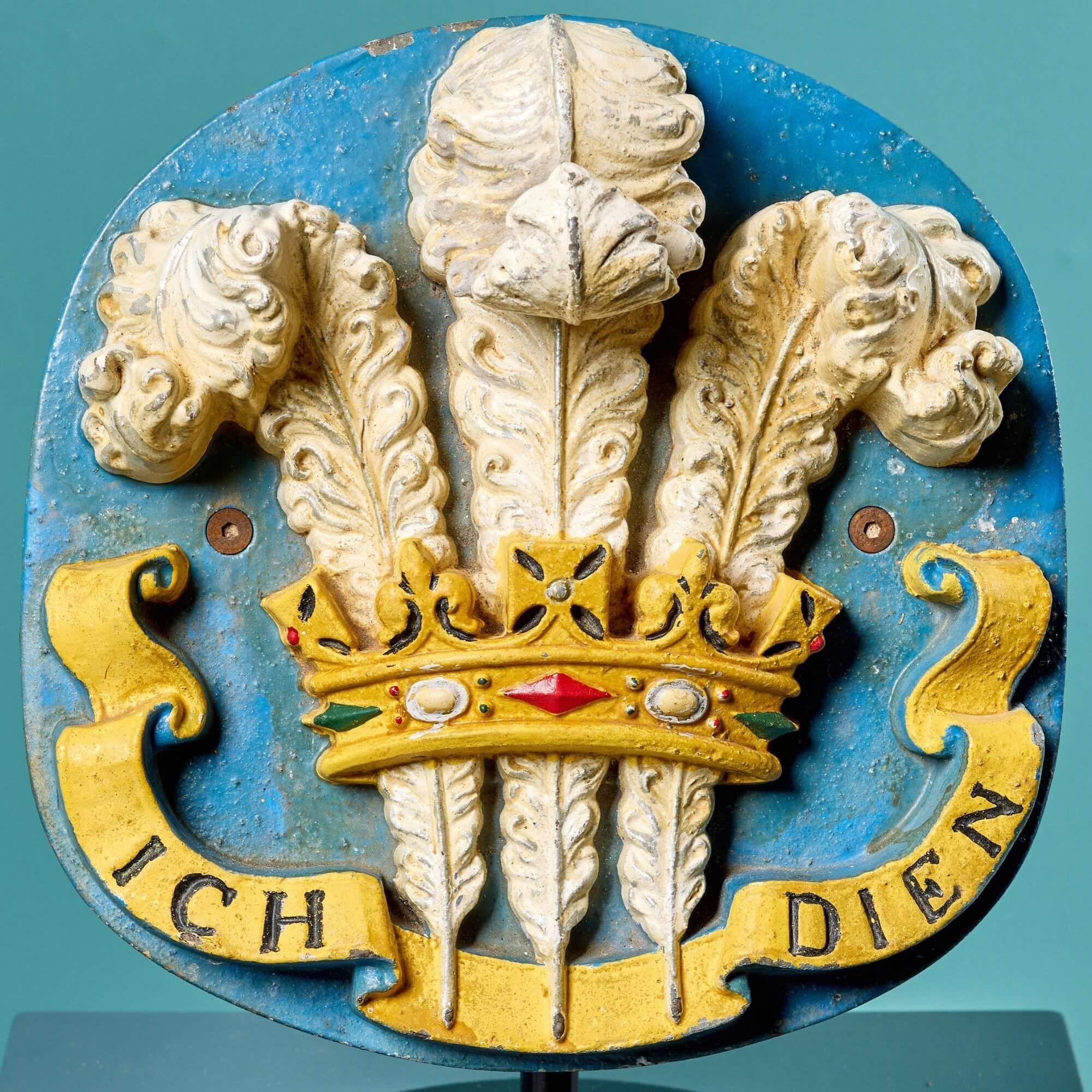 Placa Escudo de Armas de Hierro Fundido Antiguo en Bastante bueno estado para la venta en Wormelow, Herefordshire