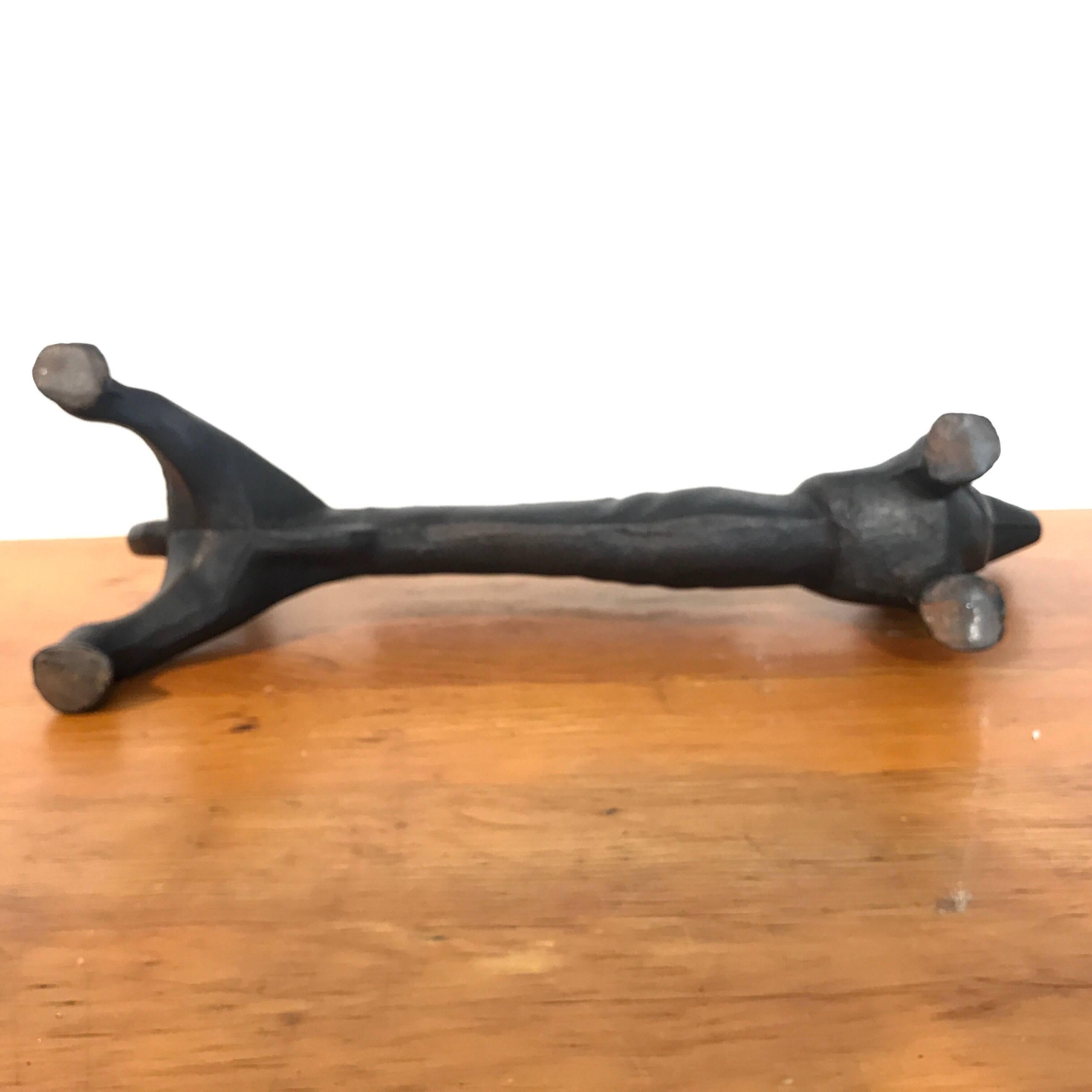 Antique Cast Iron Dachshund Boot Scraper, Attributed to Hubley In Excellent Condition In West Palm Beach, FL