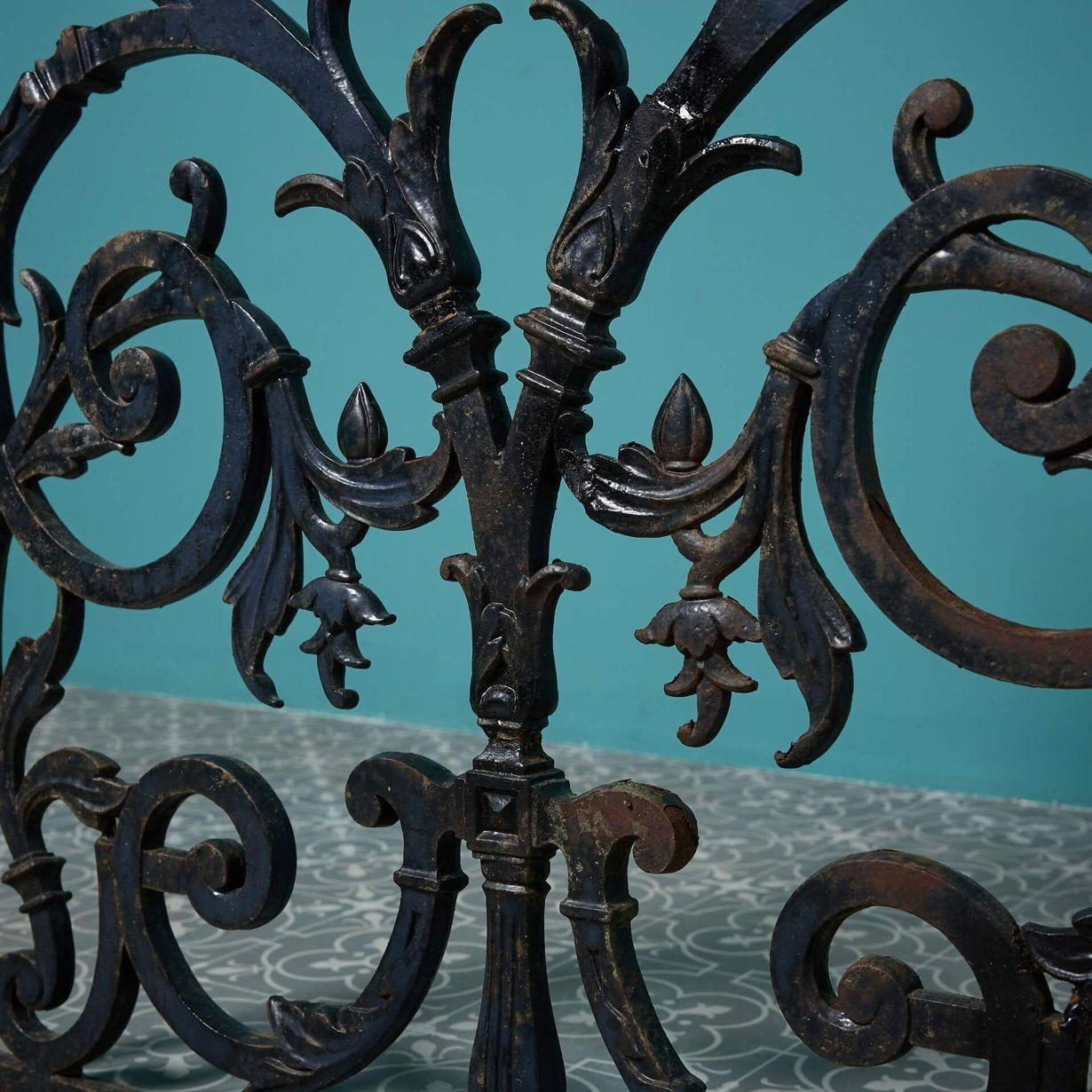 English Antique Cast Iron Decorative Railing Panel For Sale