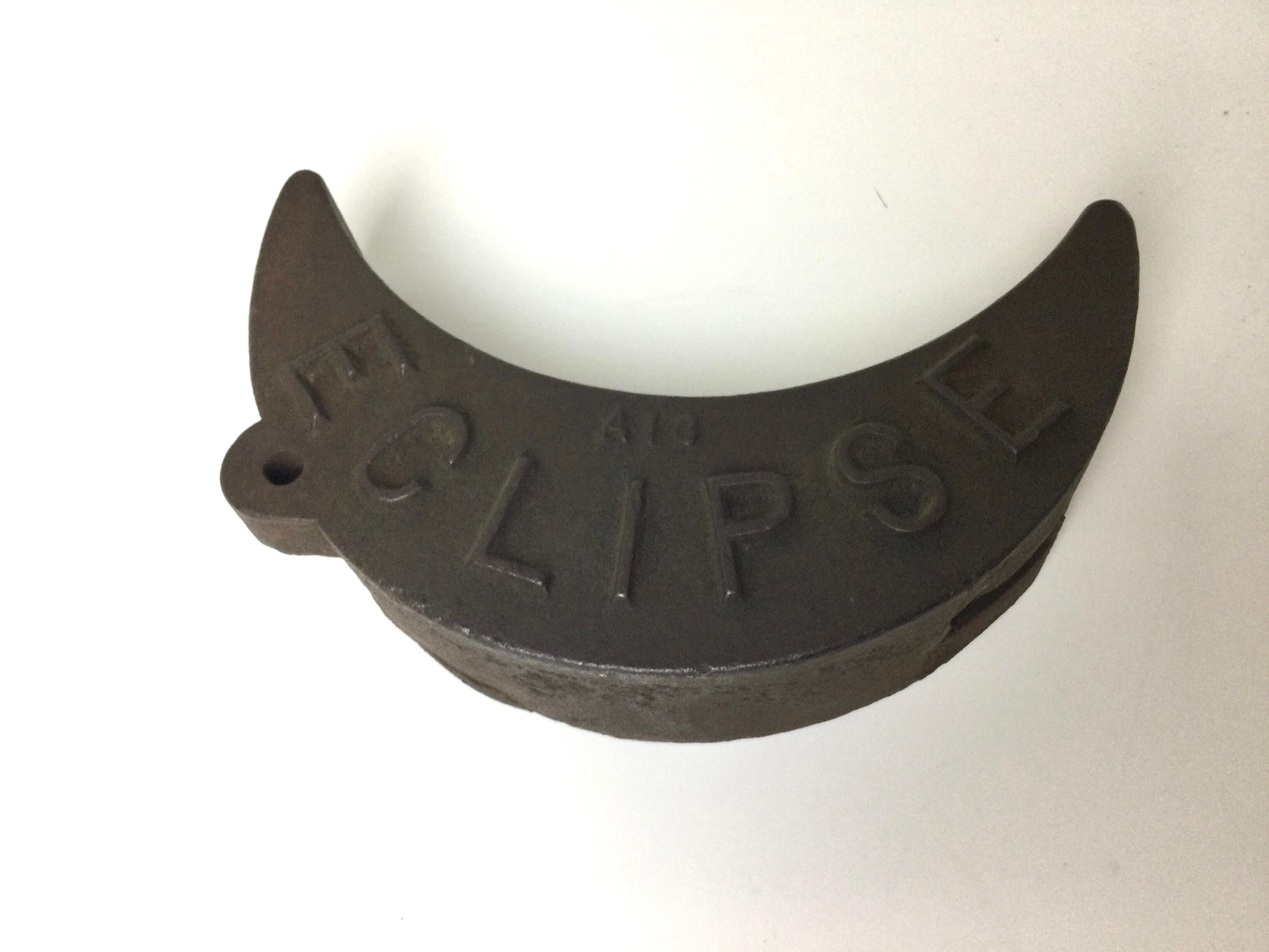 Antique Cast Iron Eclipse A 13 Windmill Weight In Excellent Condition For Sale In Lambertville, NJ