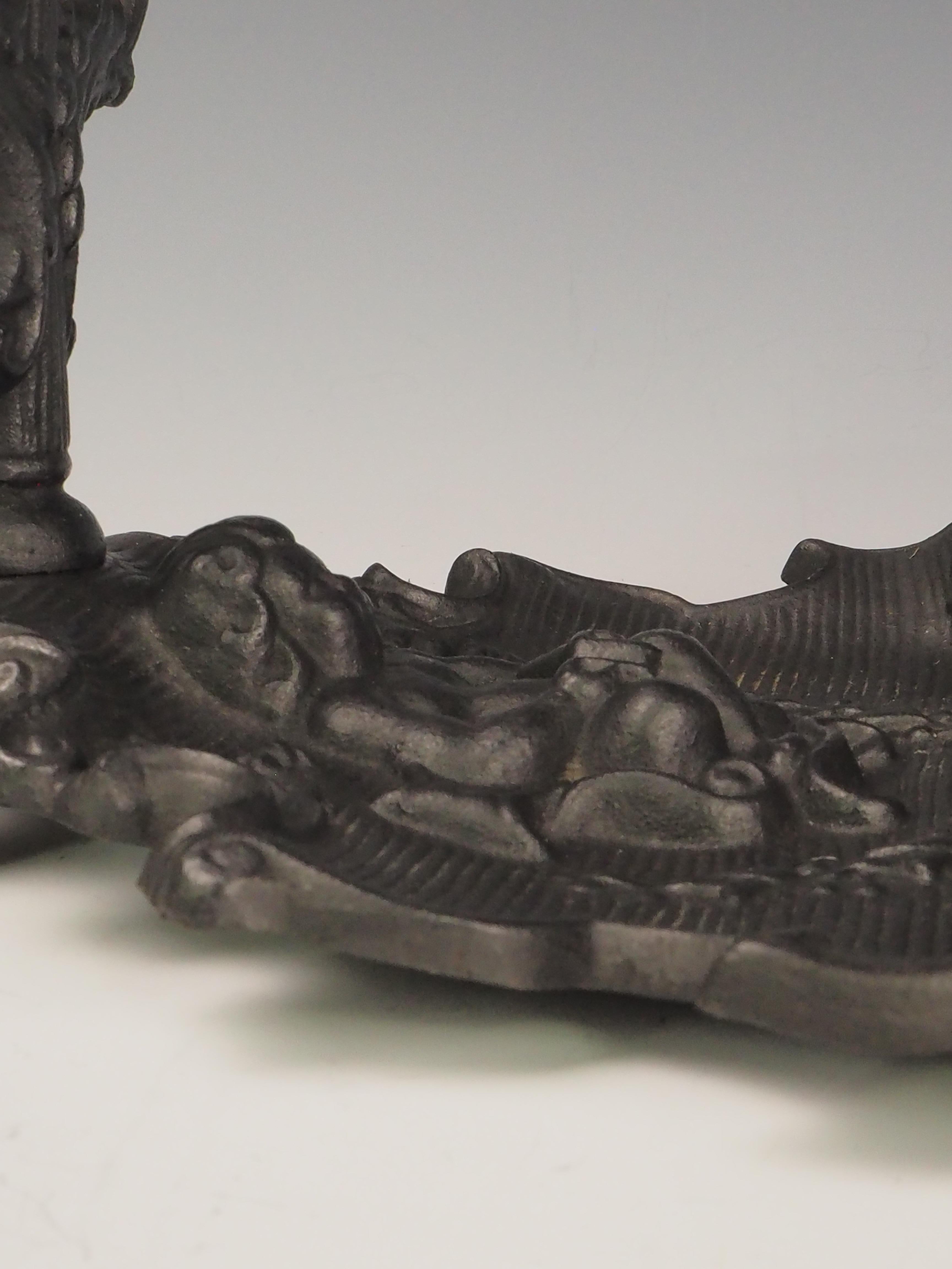 Antique Cast Iron Fireside Tool Stand  Cherub Design For Sale 15