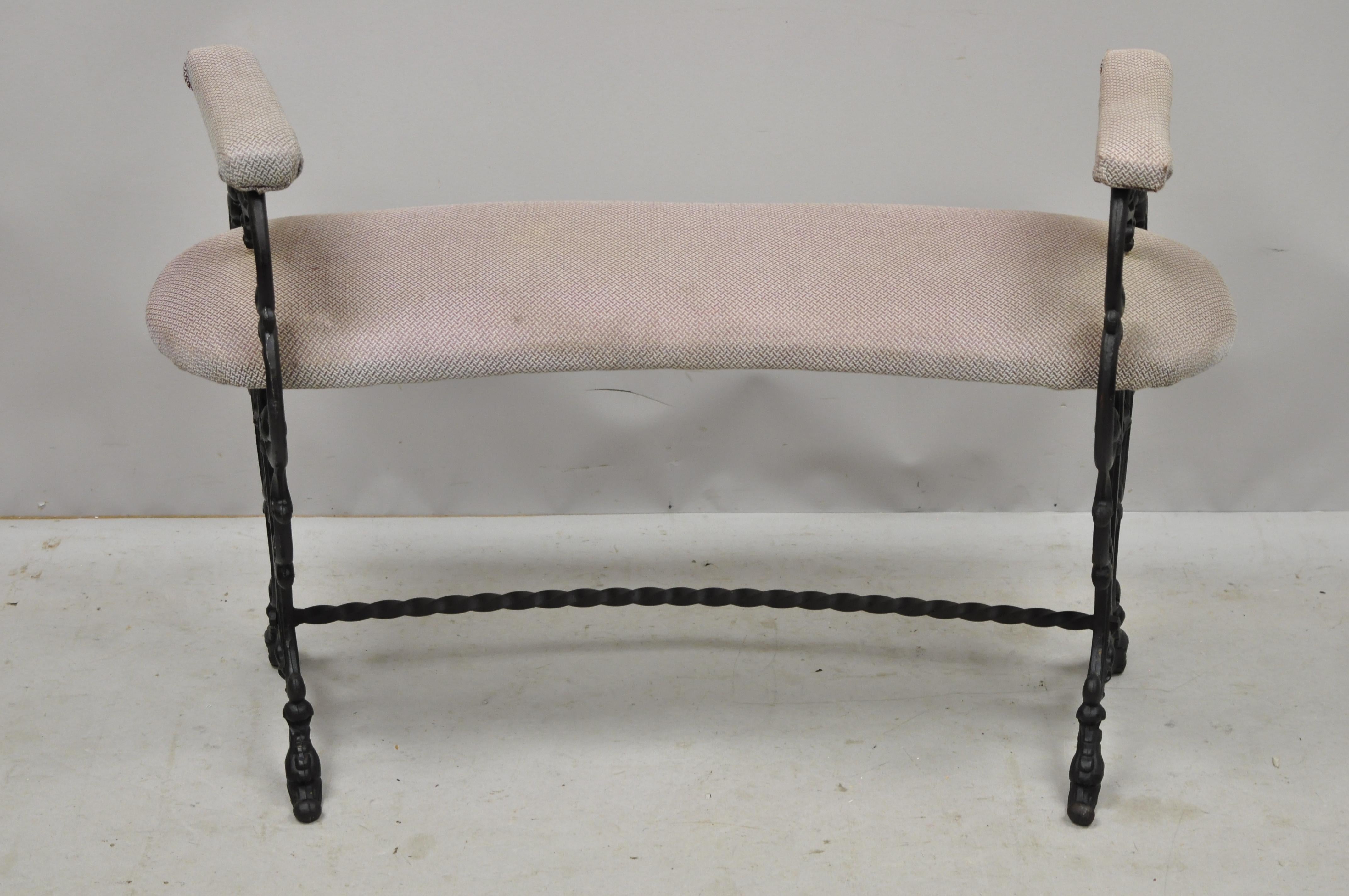 Antique cast iron kidney bean seat French Art Nouveau Victorian vanity bench seat. Item features a curved 