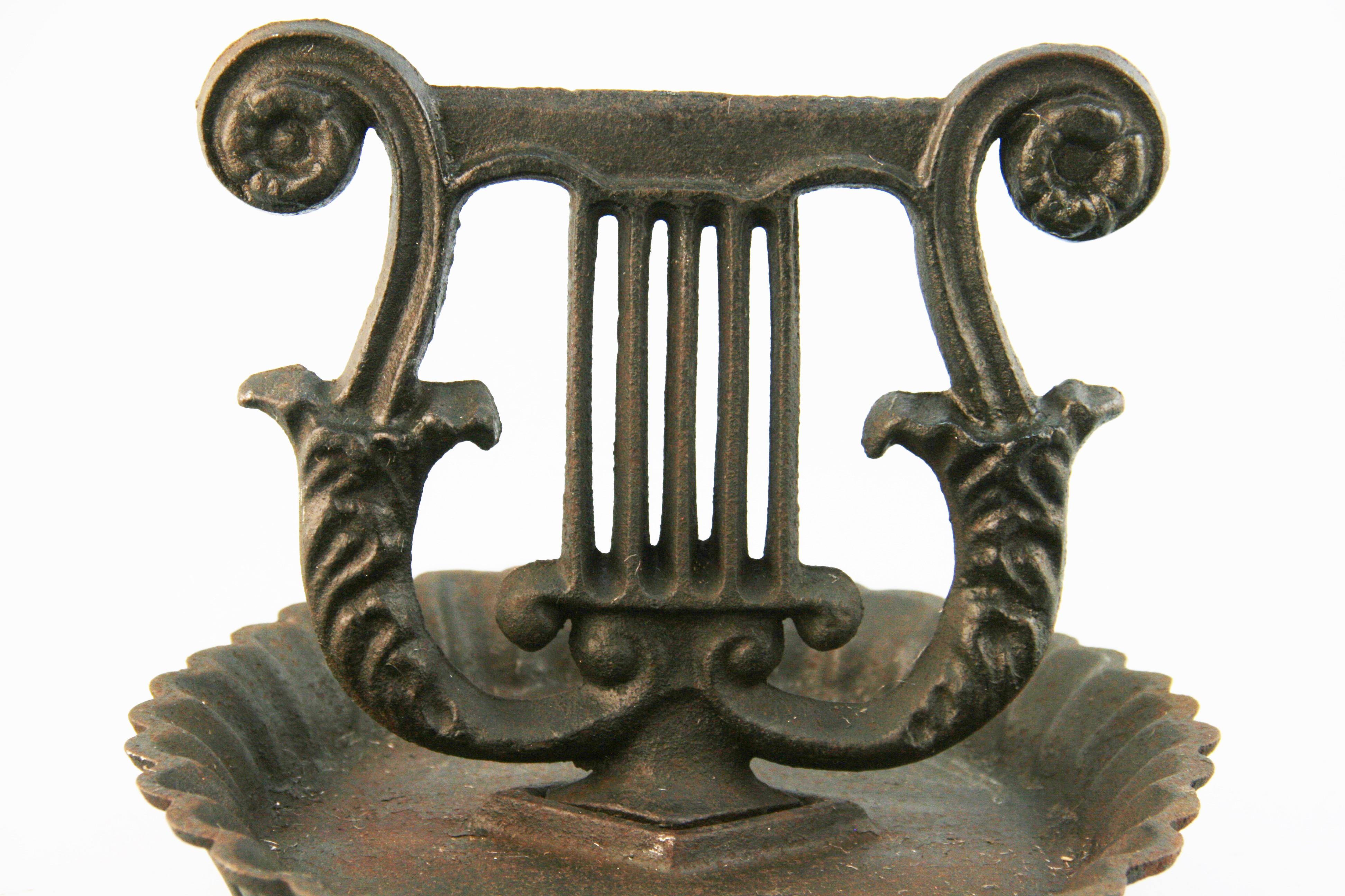Fonte antique  Scraper anglais, , grattoir de porte, Regency Bon état - En vente à Douglas Manor, NY
