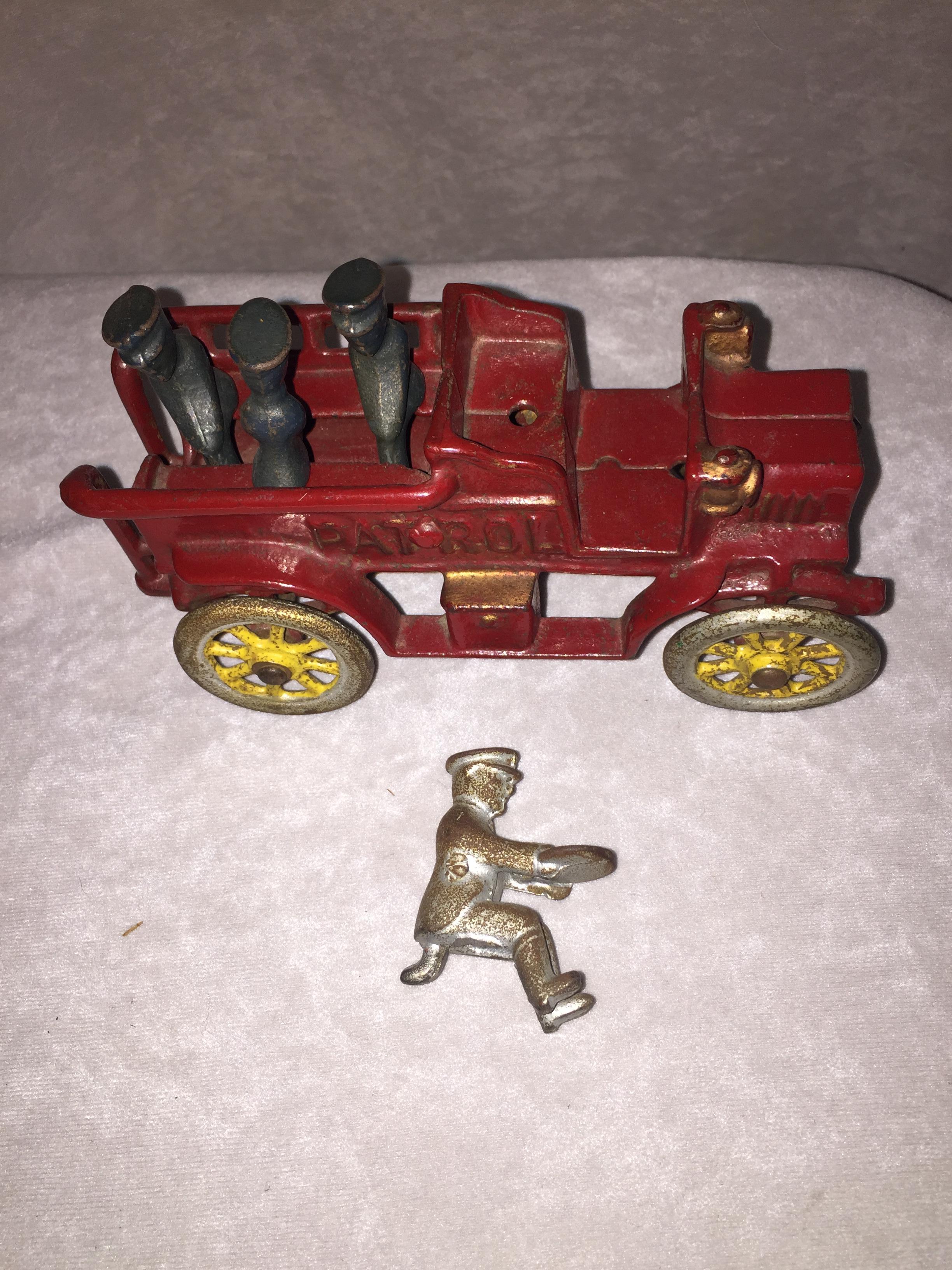 vintage cast iron toy cars