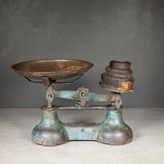 Antique Cast Iron Pharmacy Scale & Weights c.1890-1930