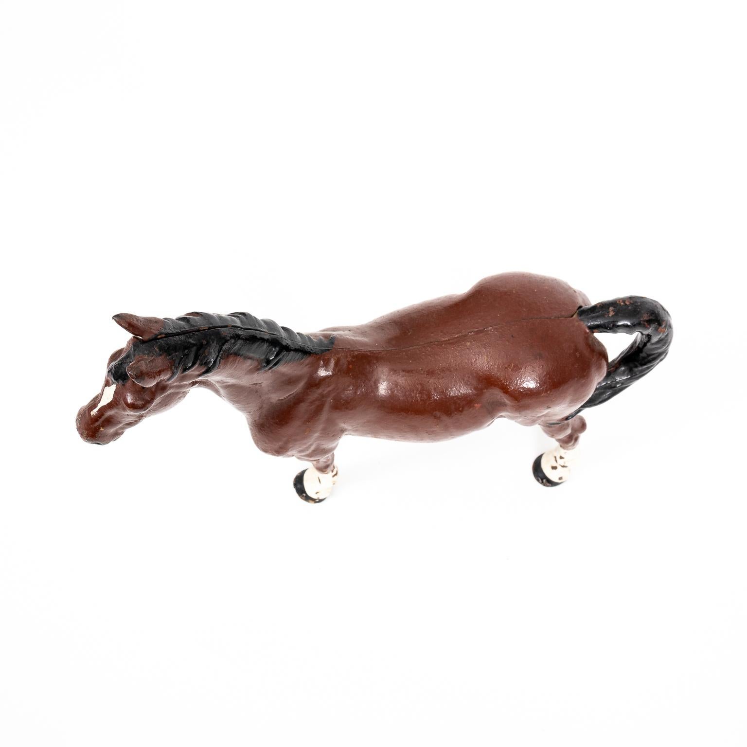 Antique Cast Iron Thoroughbred Horse Door Stop In Good Condition In Stamford, CT