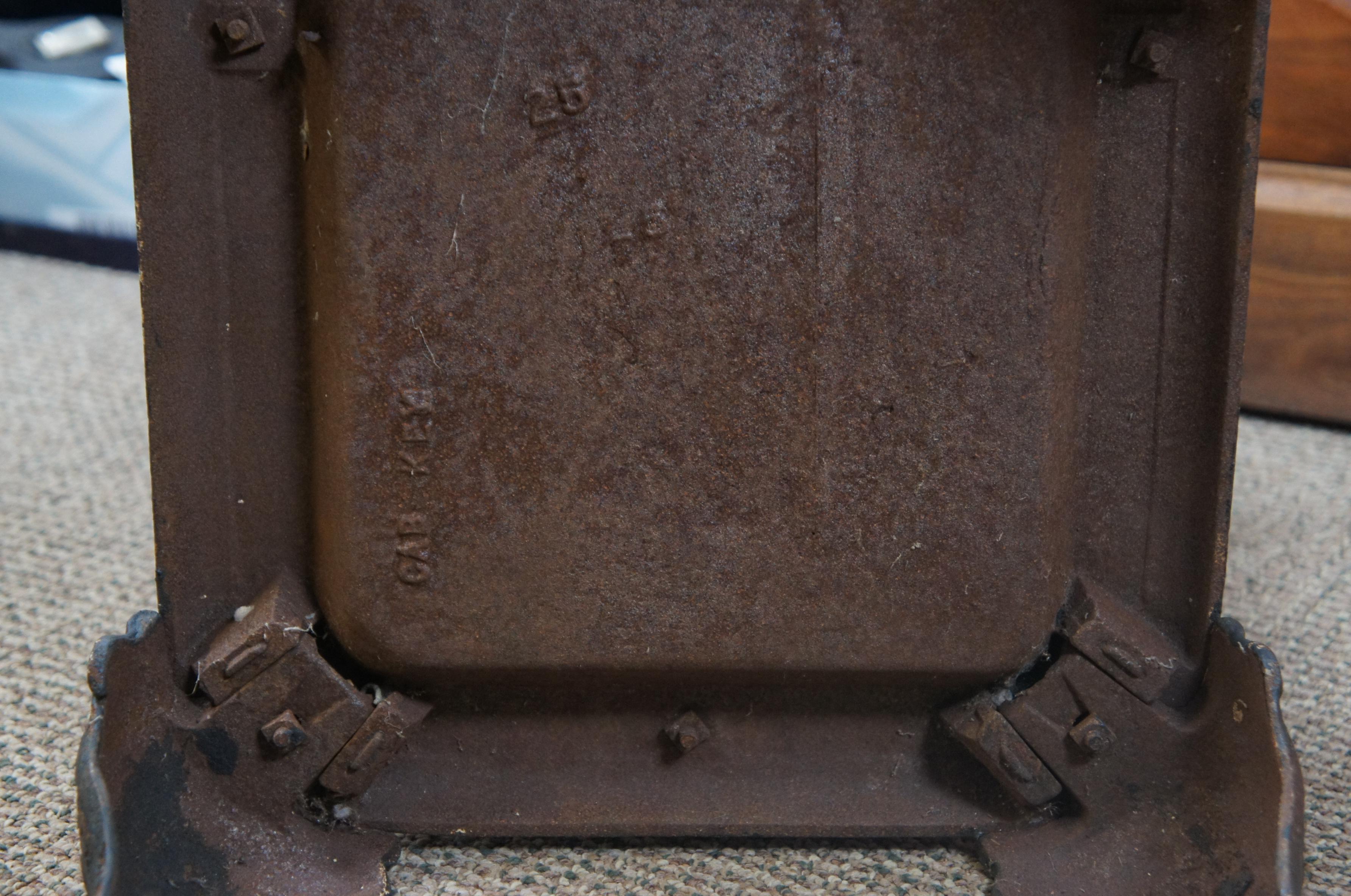 Antique Cast Iron Wood Burning Pot Belly Stove Railroad Sad Iron Stove Hook 2