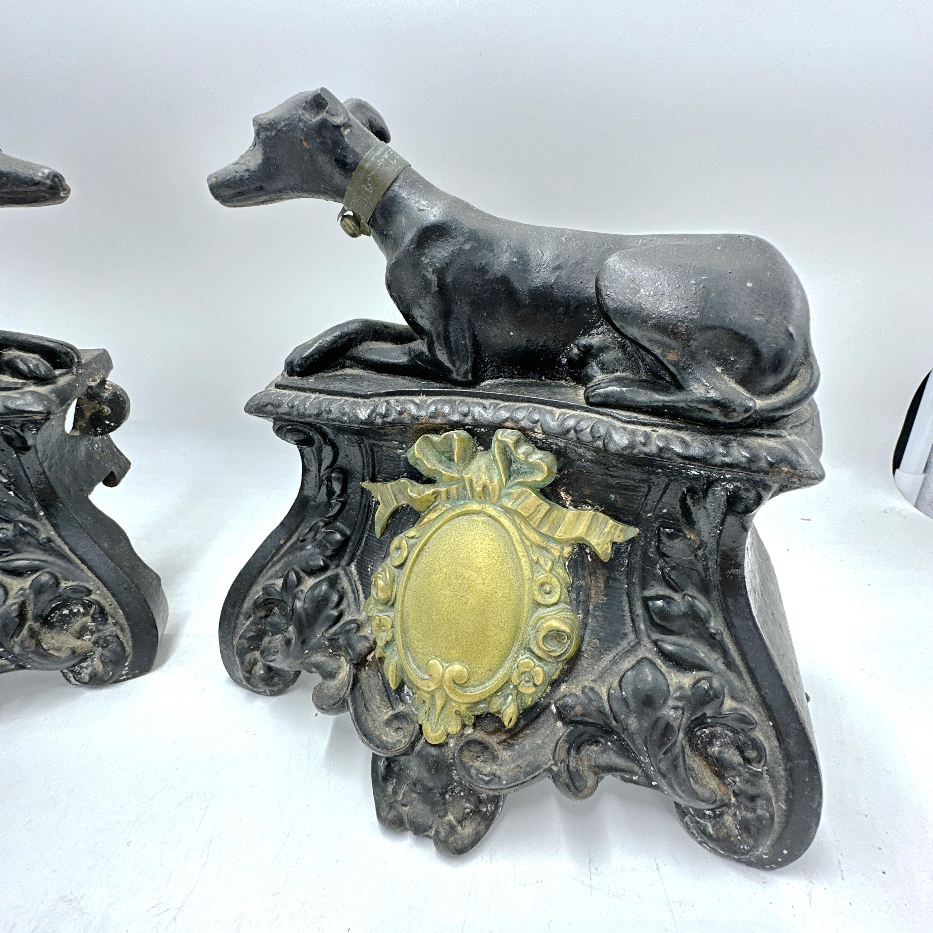 Antique French Greyhound Chenet in metallo fuso in vendita 4