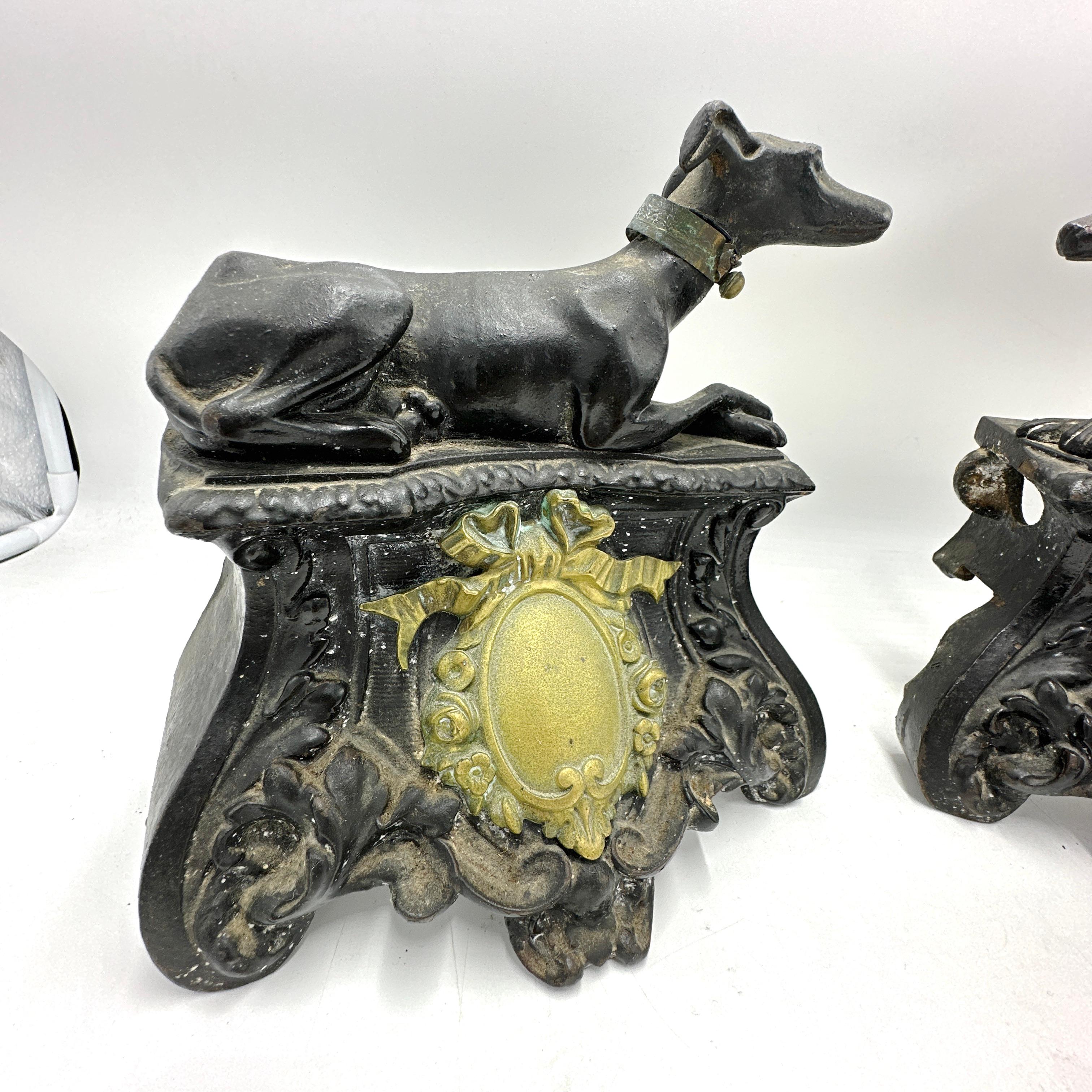 Antique French Greyhound Chenet in metallo fuso in vendita 5