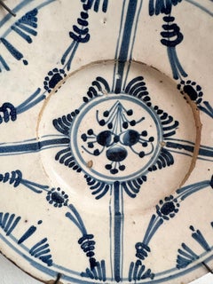 Antique Catalan Ceramic Plate – Early 20th Century