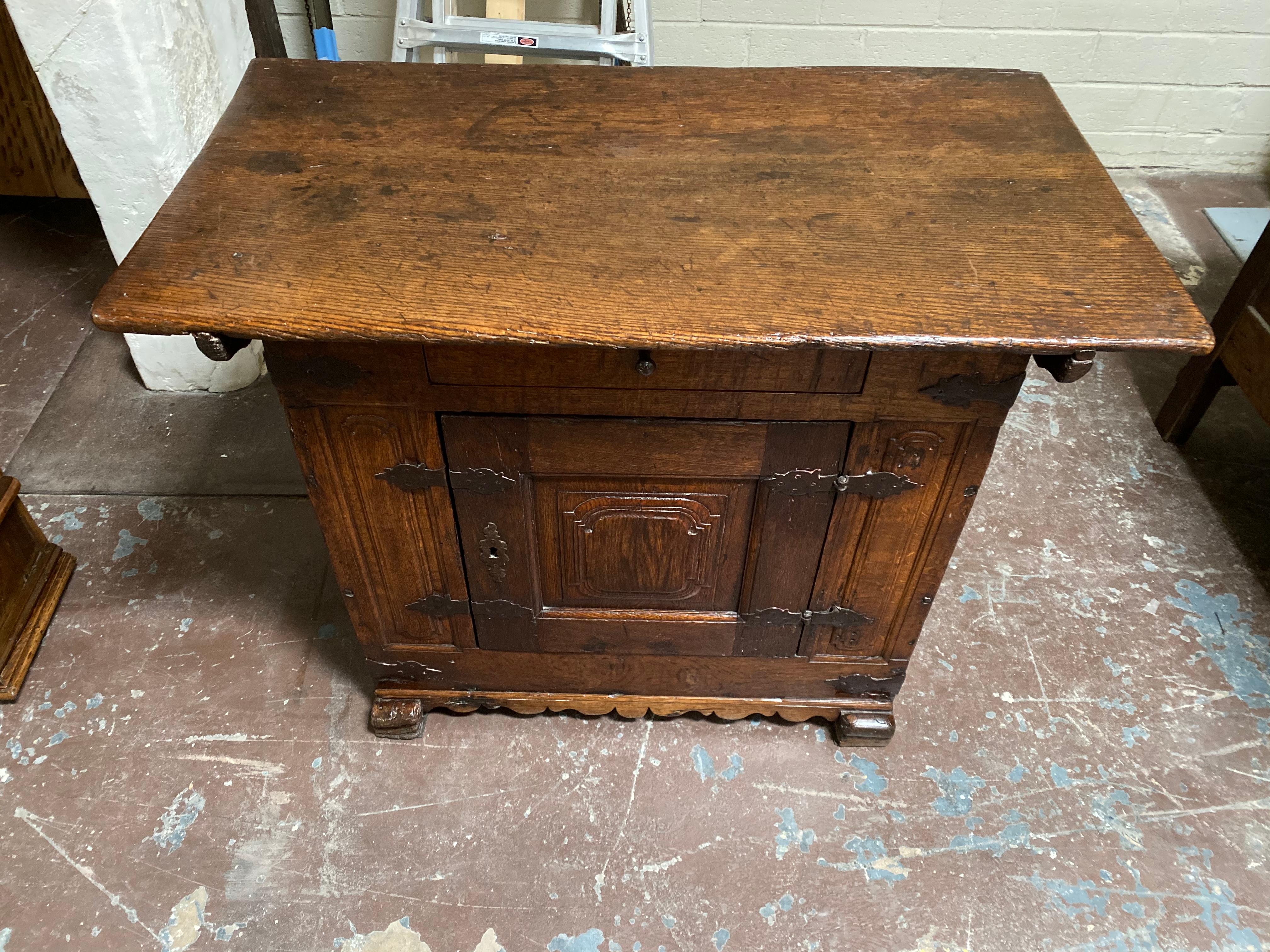 Antique Catalan Console, circa 1800 In Good Condition In Dallas, TX