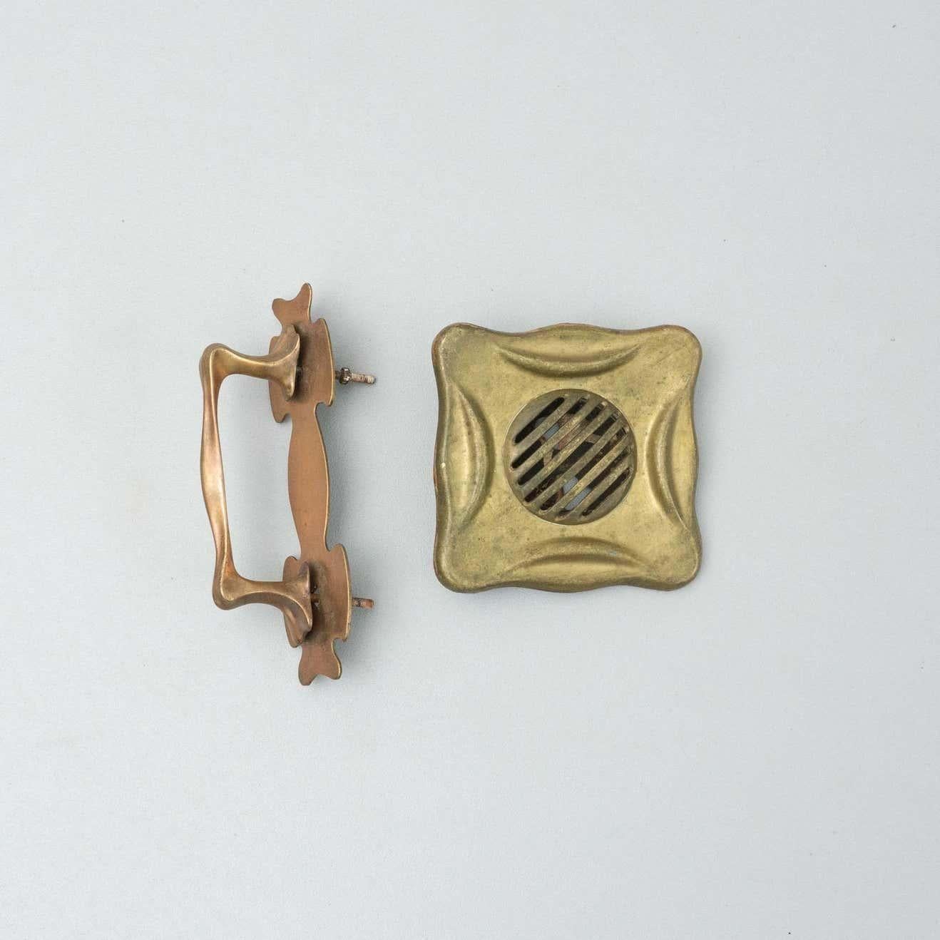 Spanish Antique Catalan Modernist Brass Handle and Peephole, circa 1930 For Sale
