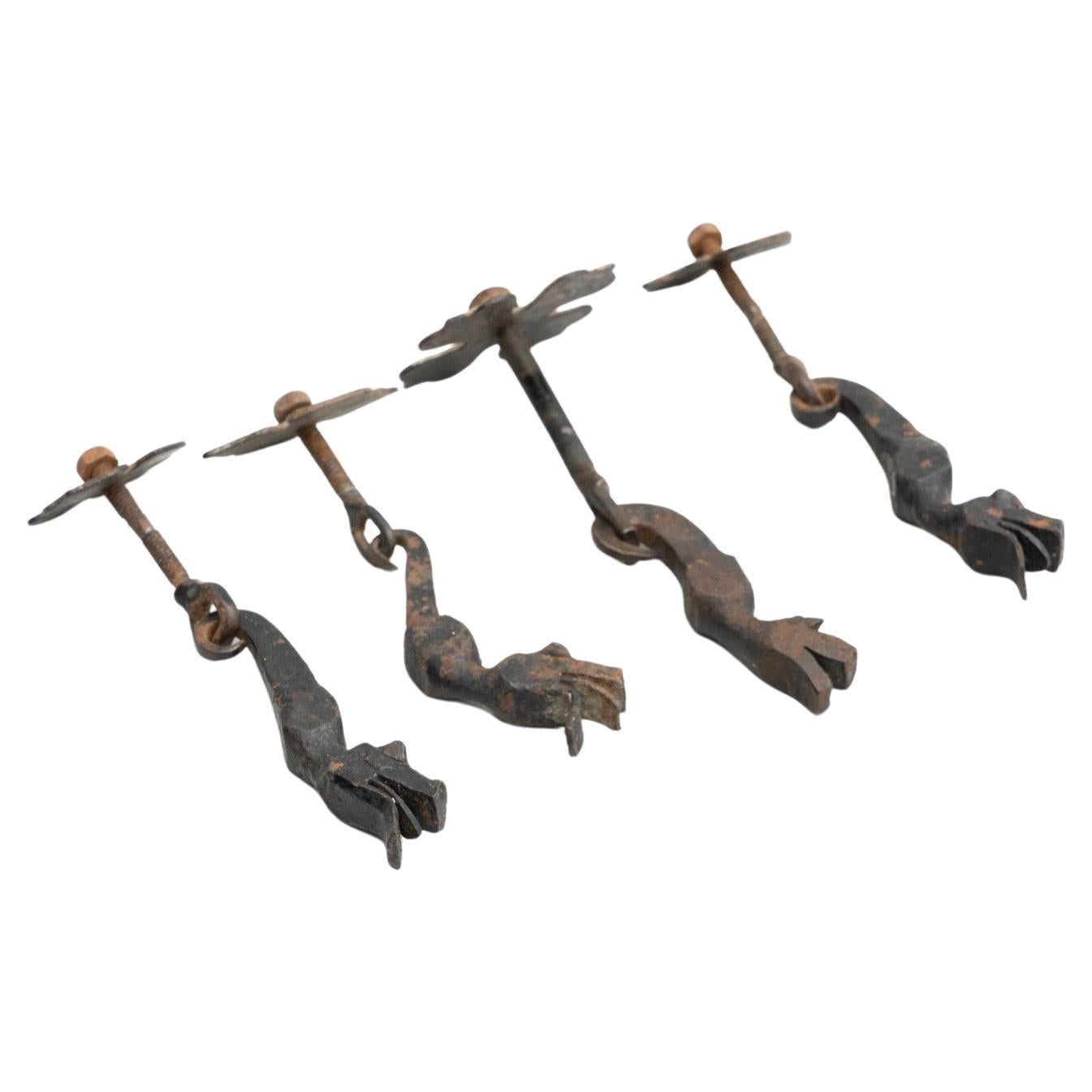 Antiguo Tirador de Metal Modernista Catalán, circa 1920 en venta