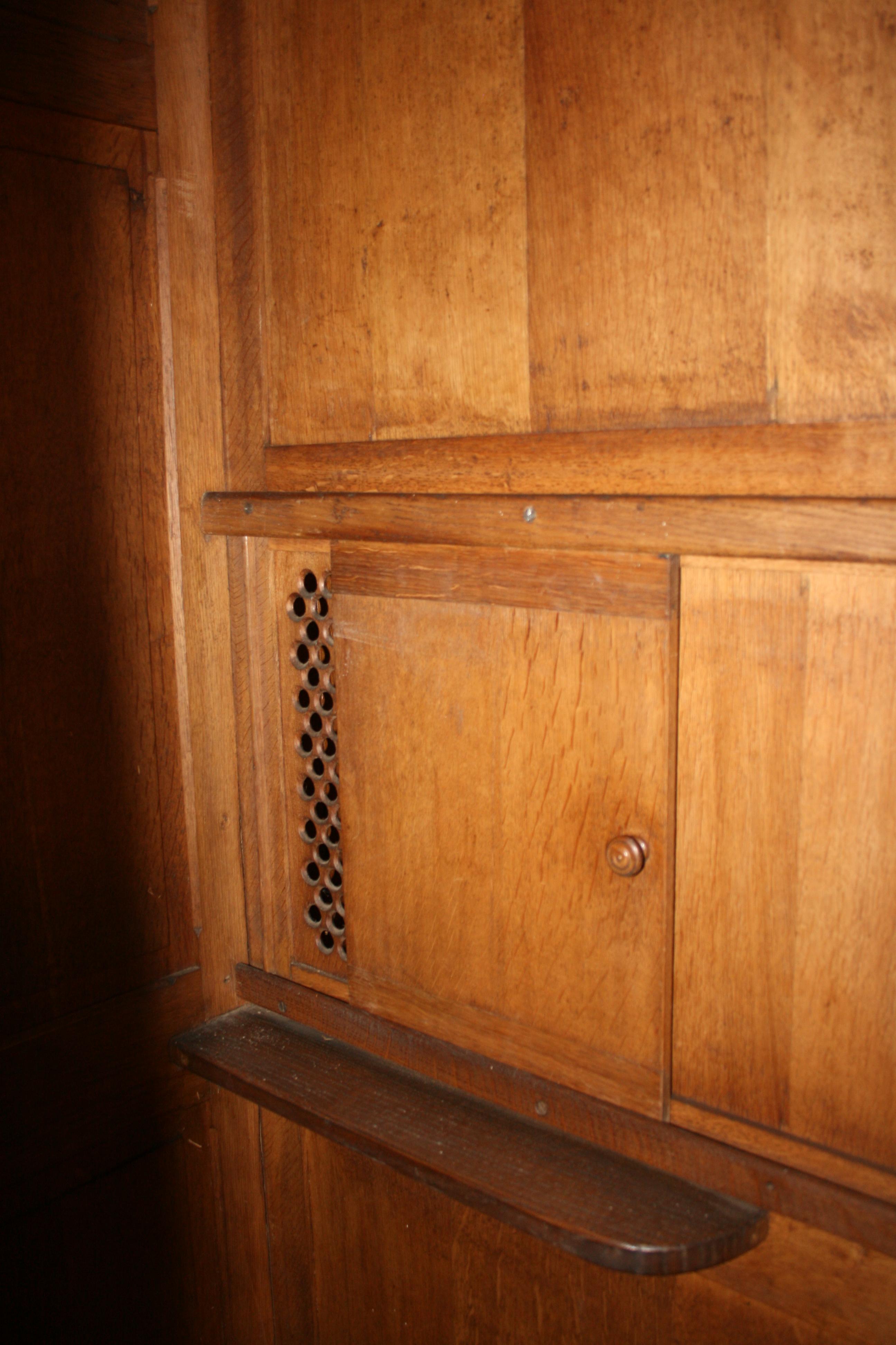 Antique Catholic Confessional from Liège, Solid Oak, Late 19th Century 11