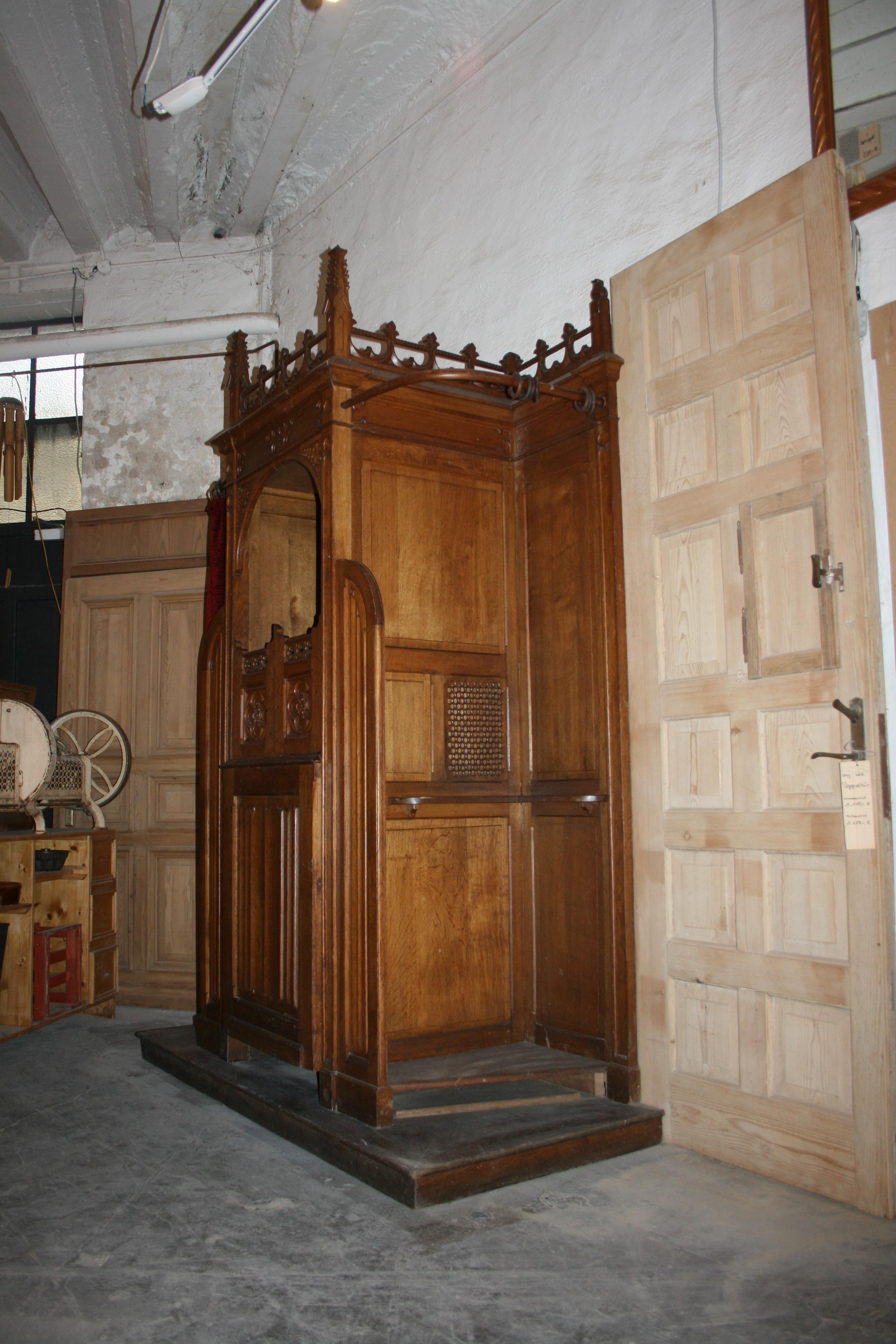 Hand-Crafted Antique Catholic Confessional from Liège, Solid Oak, Late 19th Century