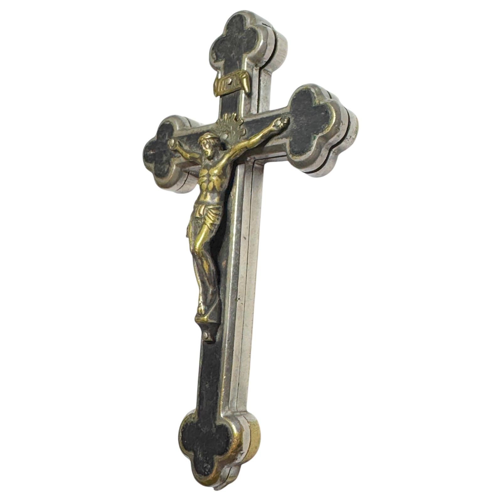 Antique Catholic Reliquary Box Crucifix Pendant with 18 Relics of Saints 7