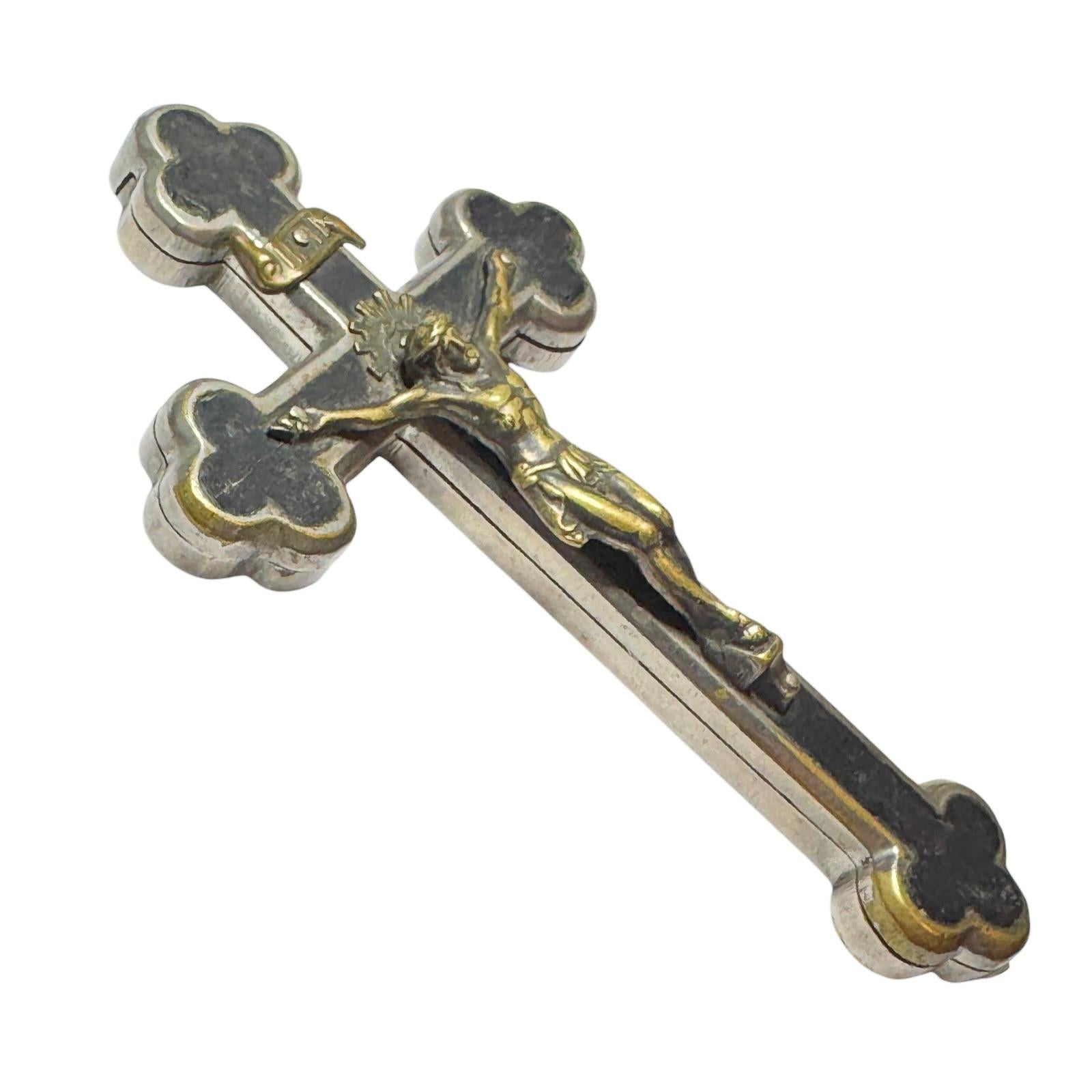 Antique Catholic Reliquary Box Crucifix Pendant with 18 Relics of Saints 8