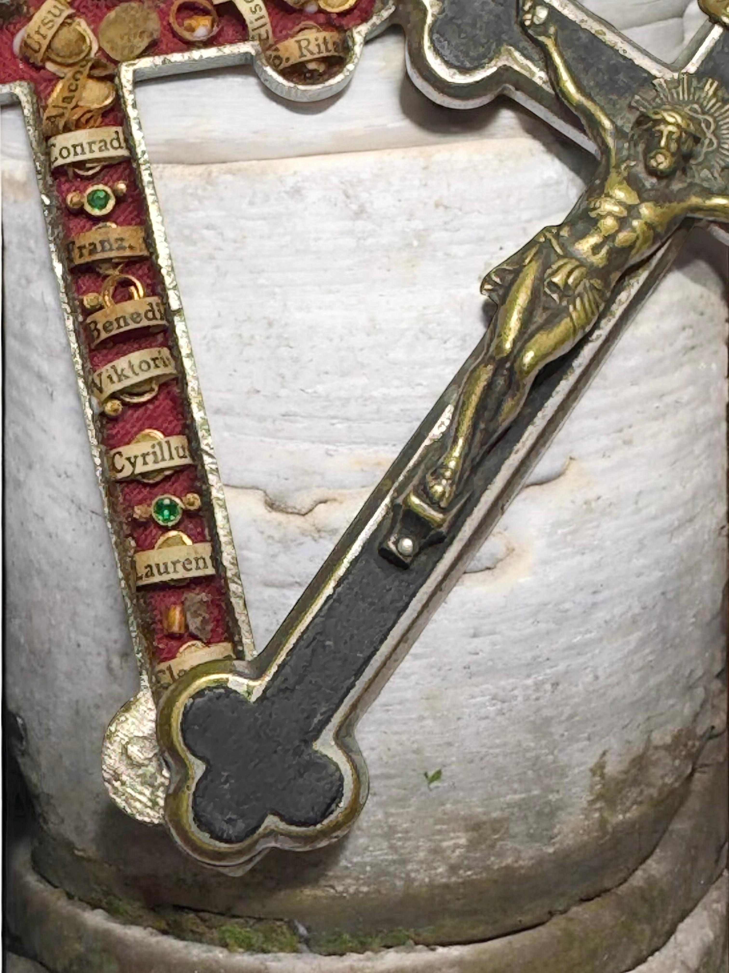 20th Century Antique Catholic Reliquary Box Crucifix Pendant with 18 Relics of Saints
