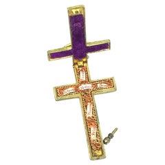 Antique boîte de reliquaire catholique Pendentif crucifix avec 6 reliques de saints