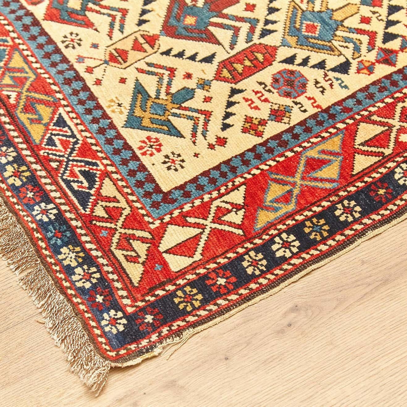 Laine Ancien tapis du Caucase Daghestan en laine nouée à la main, vers 1880 en vente