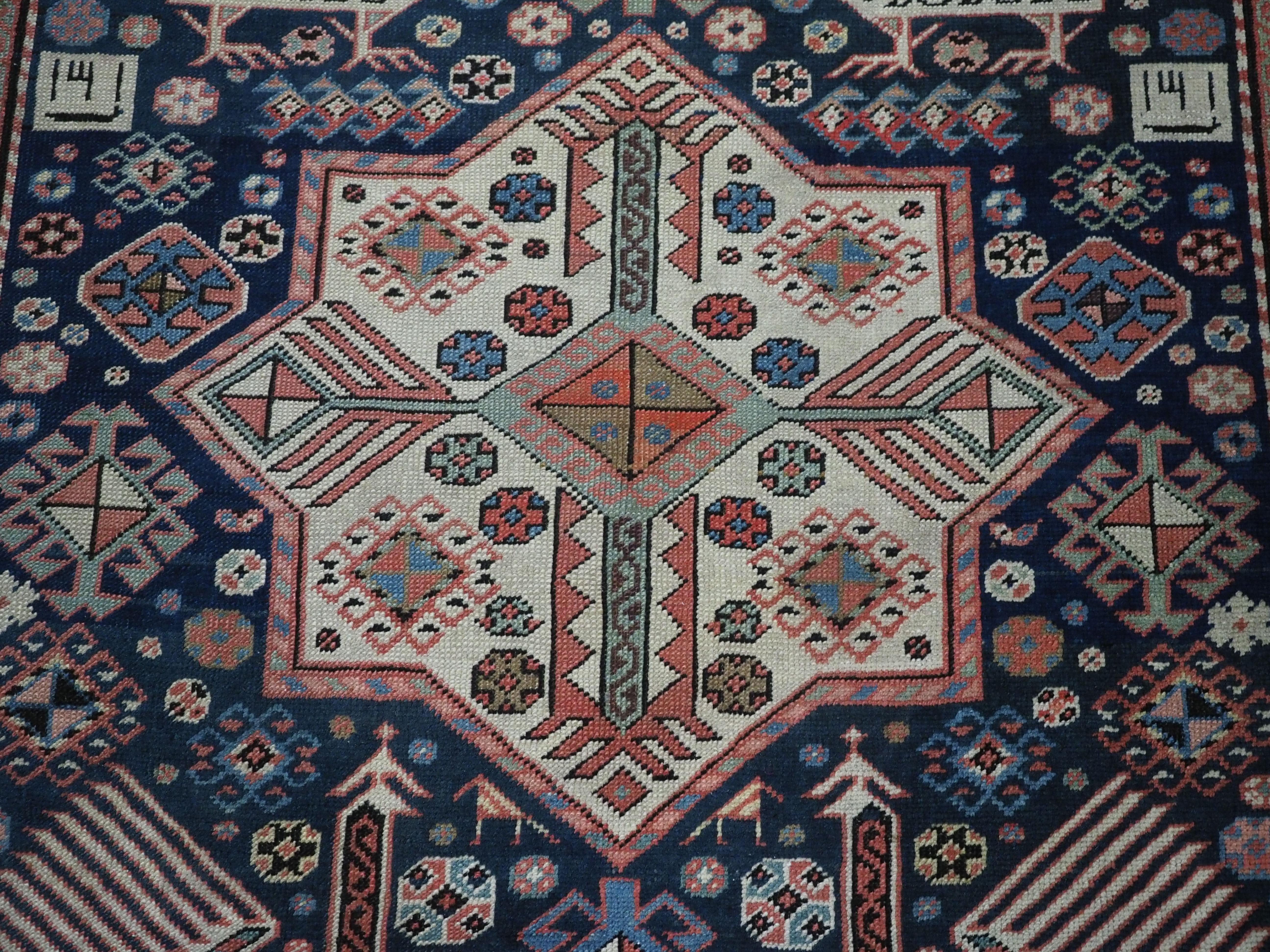 Antique Caucasian Akstafa long rug with three star medallions, circa 1880. For Sale 6