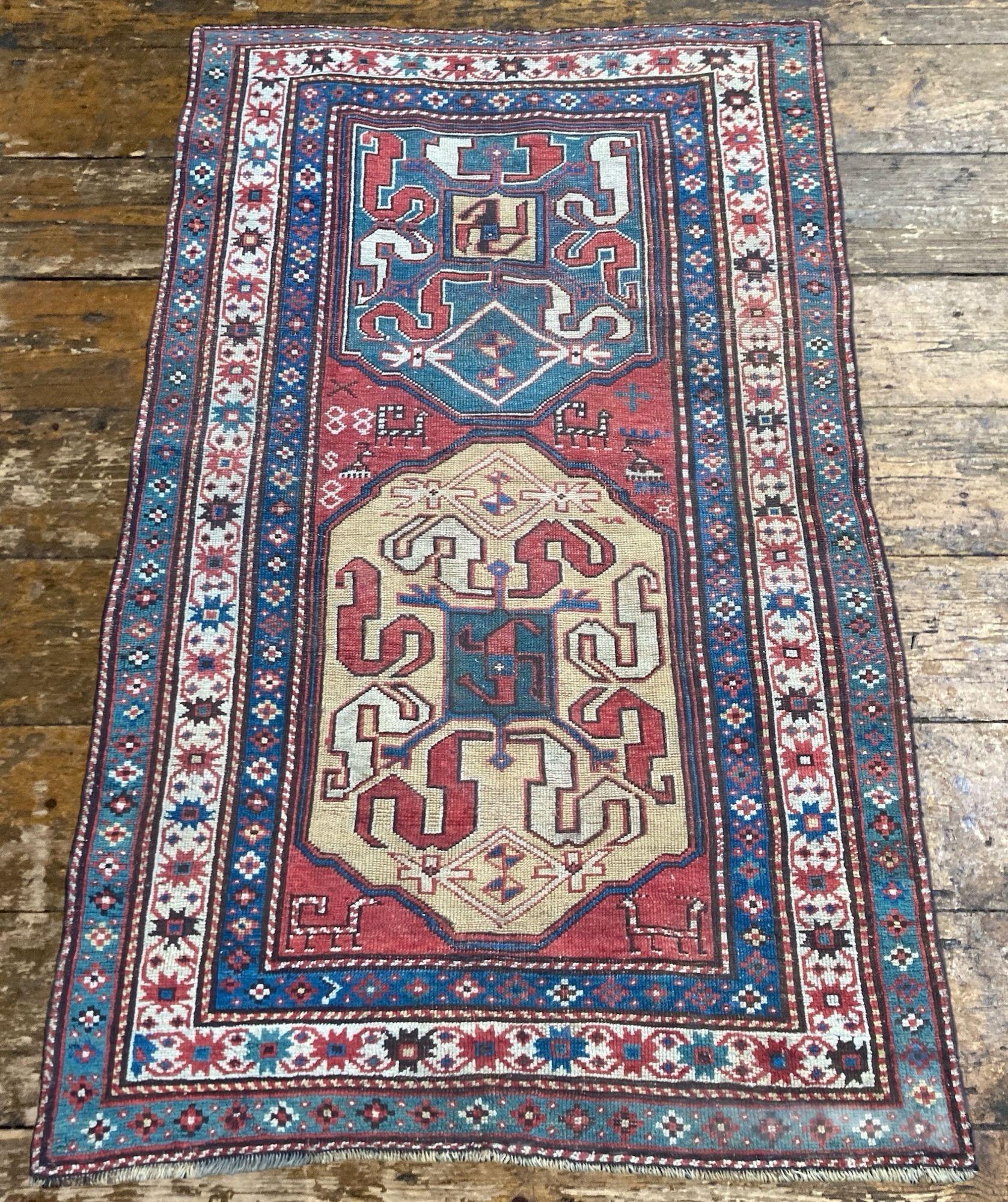 Alfombra antigua caucásica Chondoresk 1,94 m x 1,17 m Fines del siglo XIX en venta