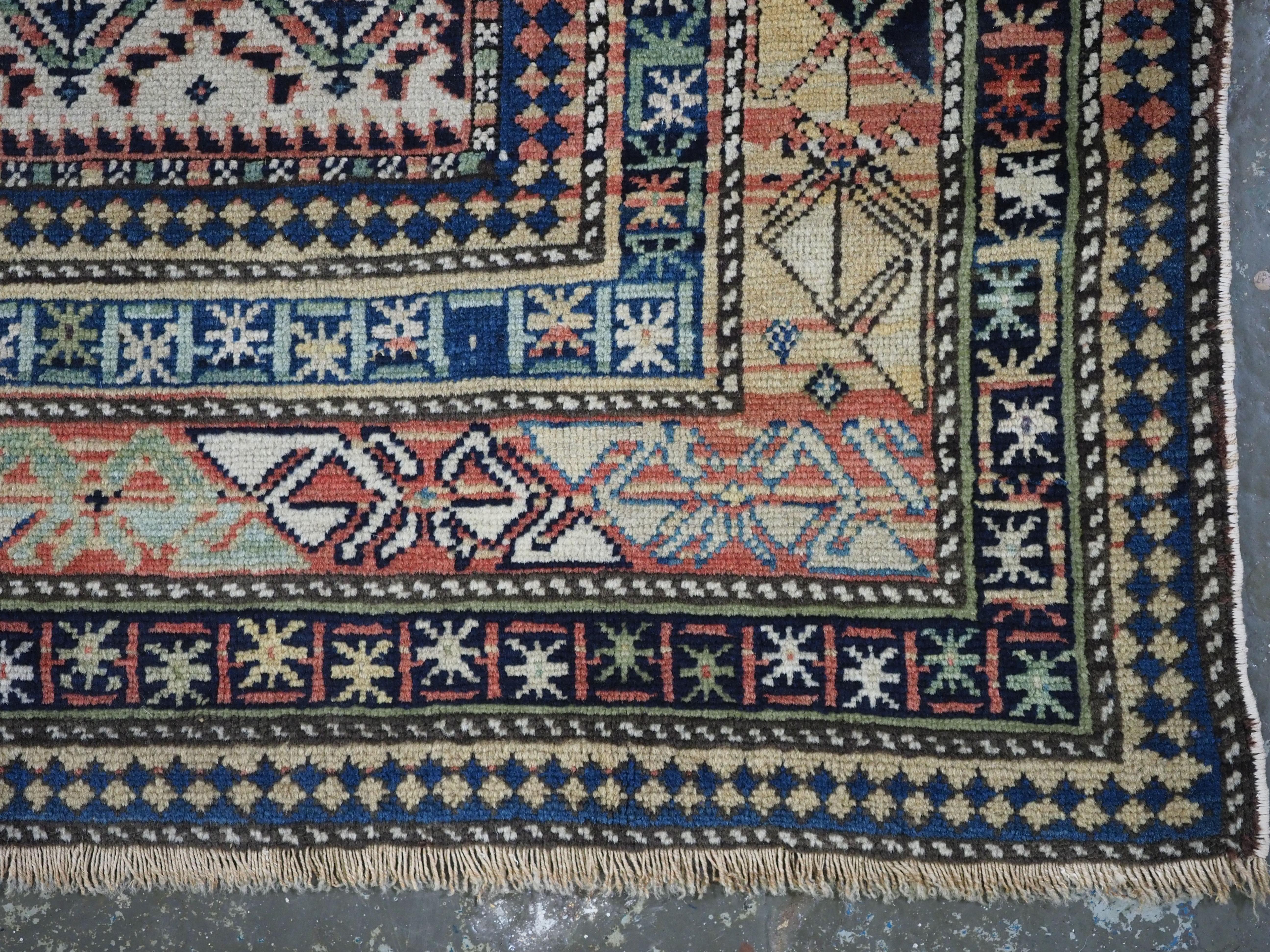 Antique Caucasian Dagestan prayer rug with floral lattice on ivory ground, 1880. For Sale 4