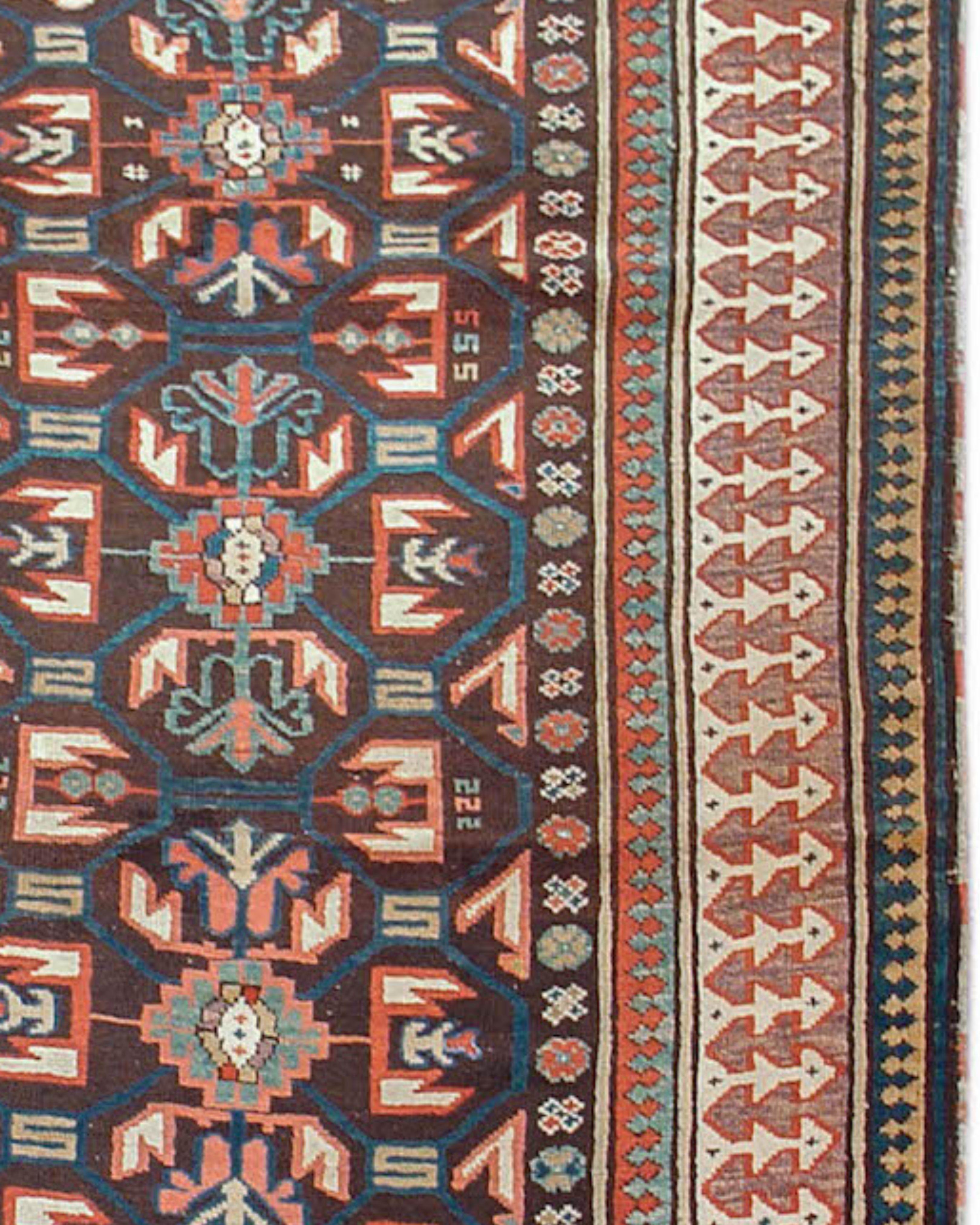 Alfombra antigua caucásica Derbend, siglo XIX (4º cuarto)

Más información:
Origen: Cáucaso
Dimensiones: 4'9