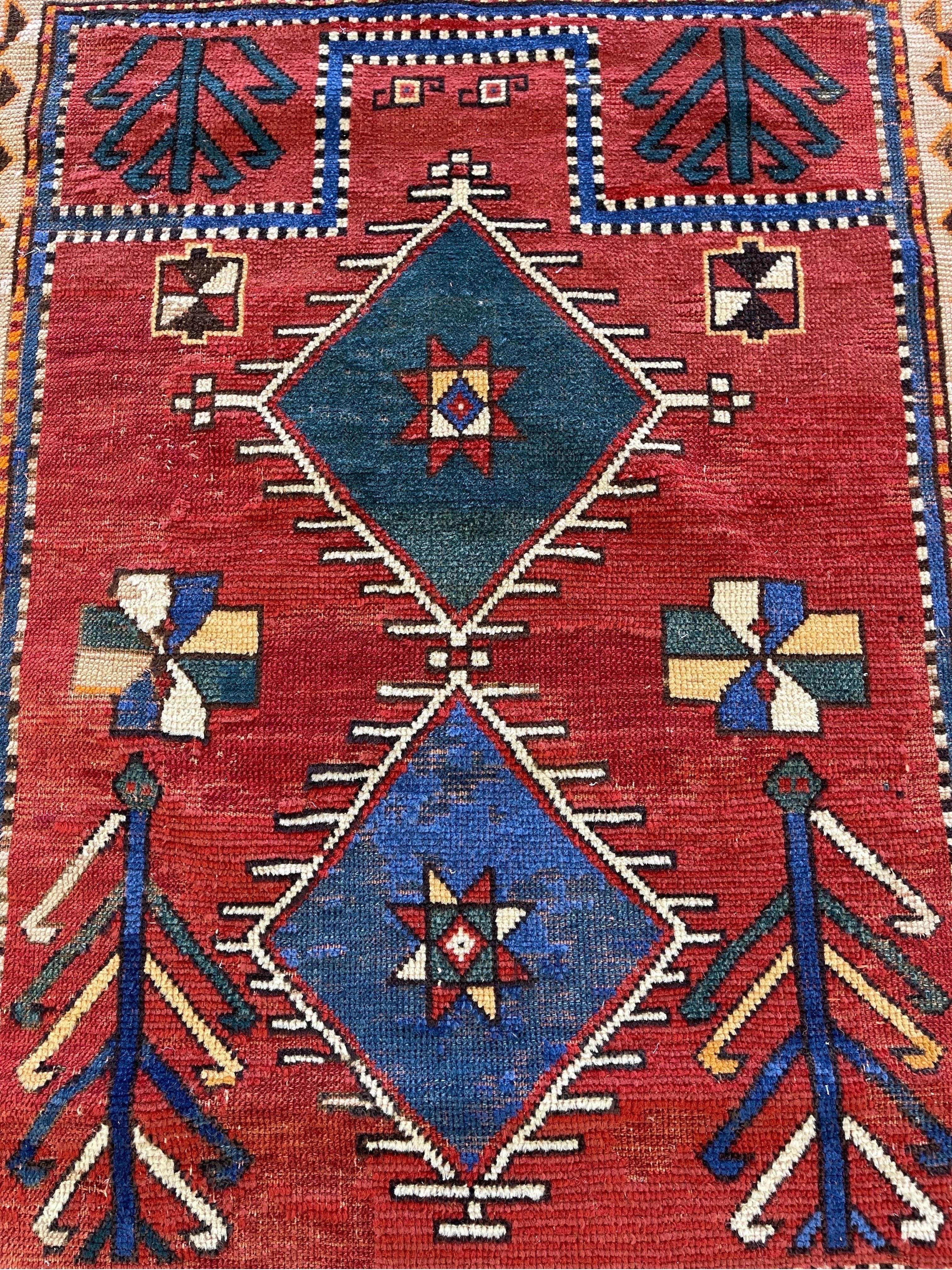 Antiker kaukasischer Fachralo-Kazak-Teppich um 1900 (Pflanzlich gefärbt) im Angebot