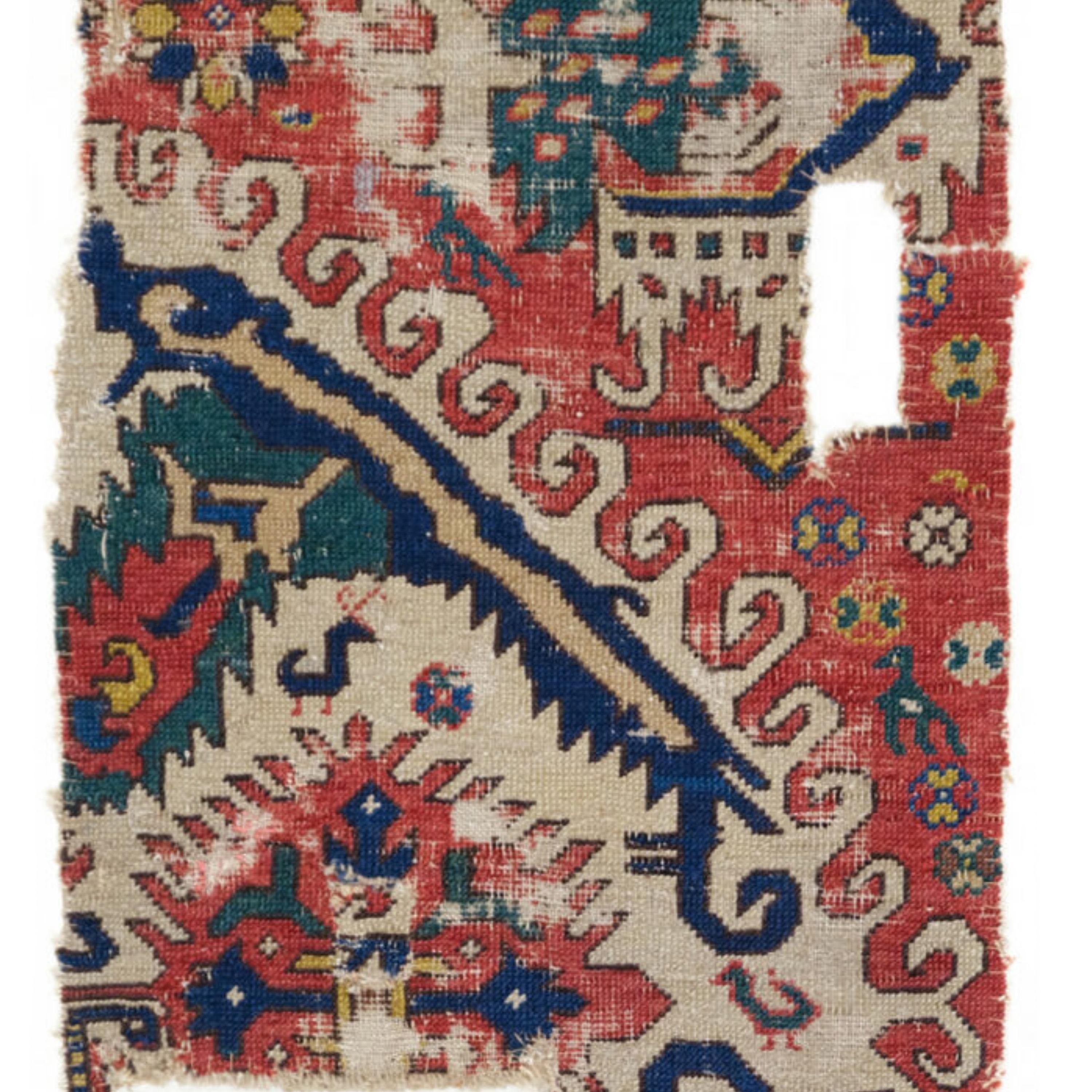 Antique Caucasian Fragment - 18th Century Rug Fragment, Caucasian Rug In Good Condition For Sale In Sultanahmet, 34