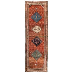 Antico tappeto runner caucasico geometrico in ruggine e blu di Karabagh del 1900-1910 circa