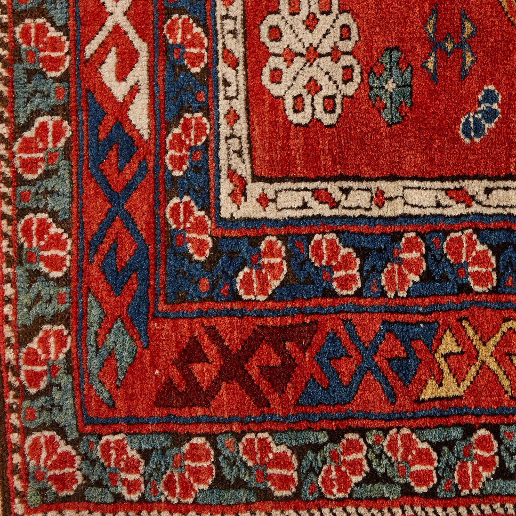 Antiker kaukasischer handgewebter Wollteppich (Kaukasisch) im Angebot
