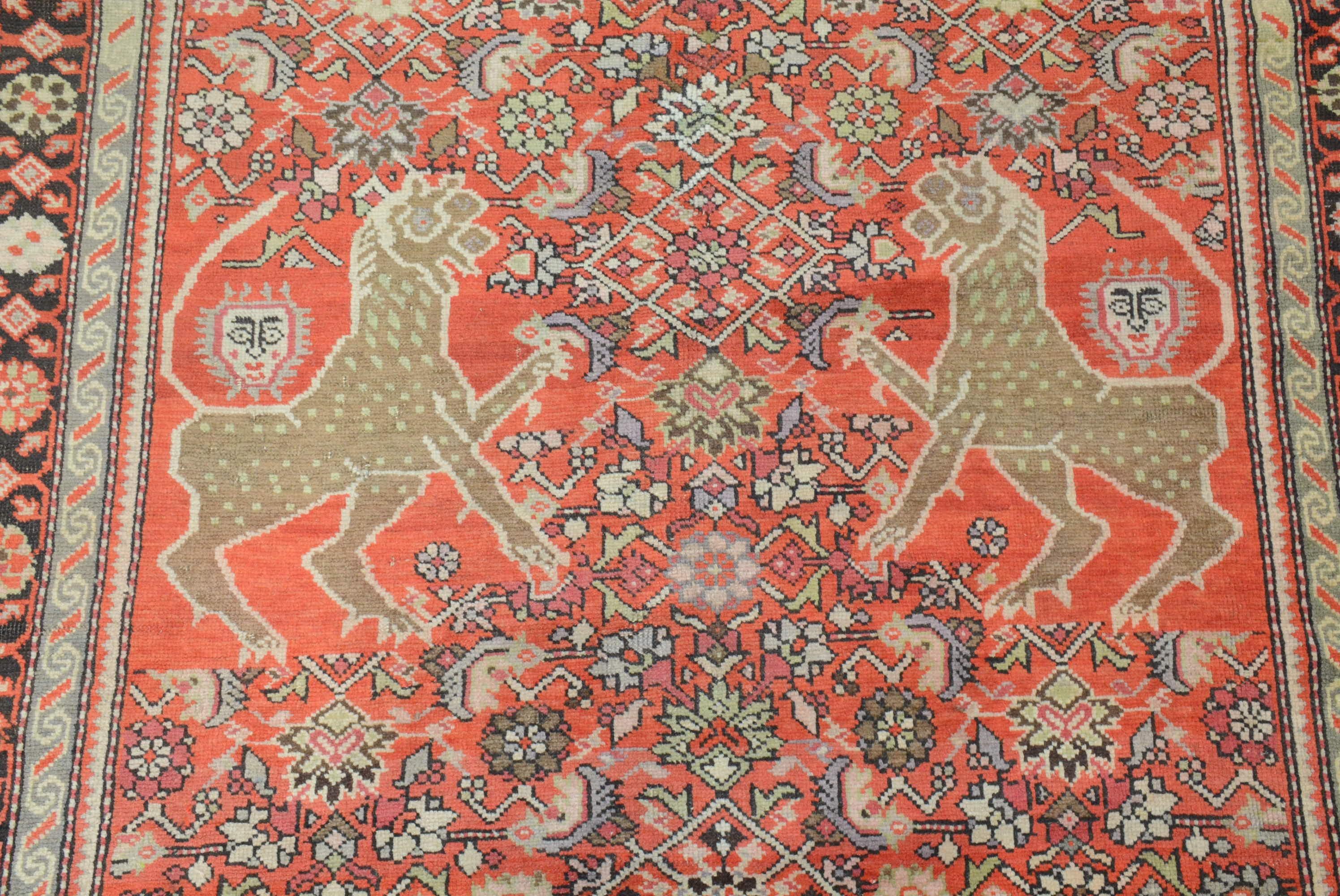 Antiker kaukasischer Karabagh-Löwenteppich (Wolle) im Angebot