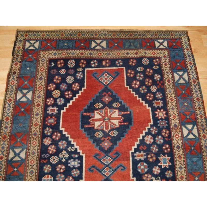 Antiker kaukasischer Karabagh- oder armenischer Kazak-Teppich, um 1900 im Zustand „Hervorragend“ im Angebot in Moreton-In-Marsh, GB