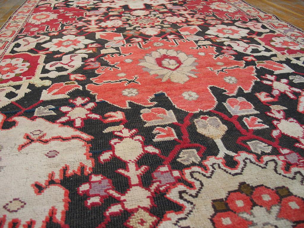 Antiker kaukasischer, Karabagh-Teppich im Zustand „Gut“ im Angebot in New York, NY