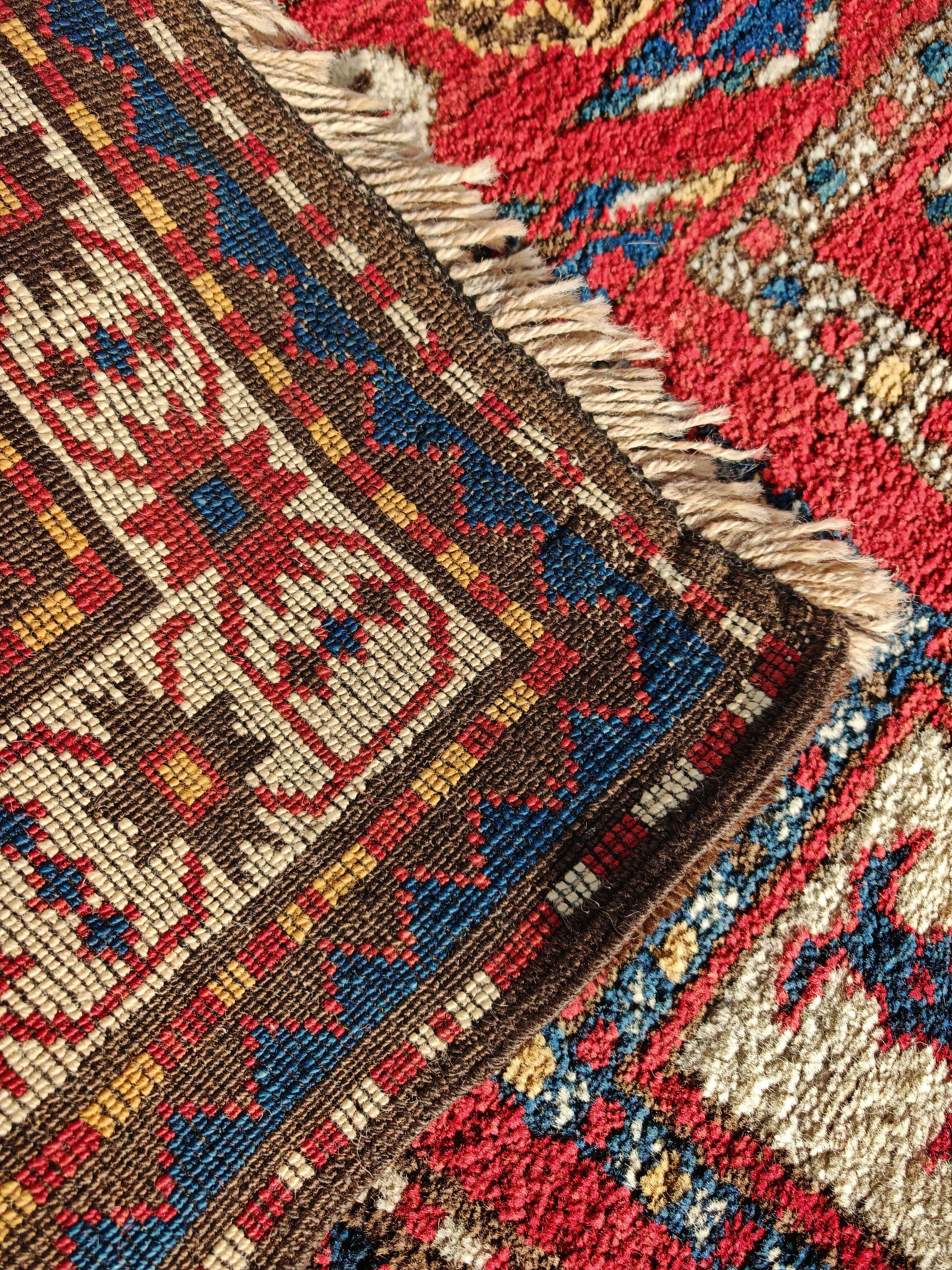 Antiker kaukasischer Karabagh-Teppich, handgeknüpft, 100% Wolle, Ende 19. im Angebot 4