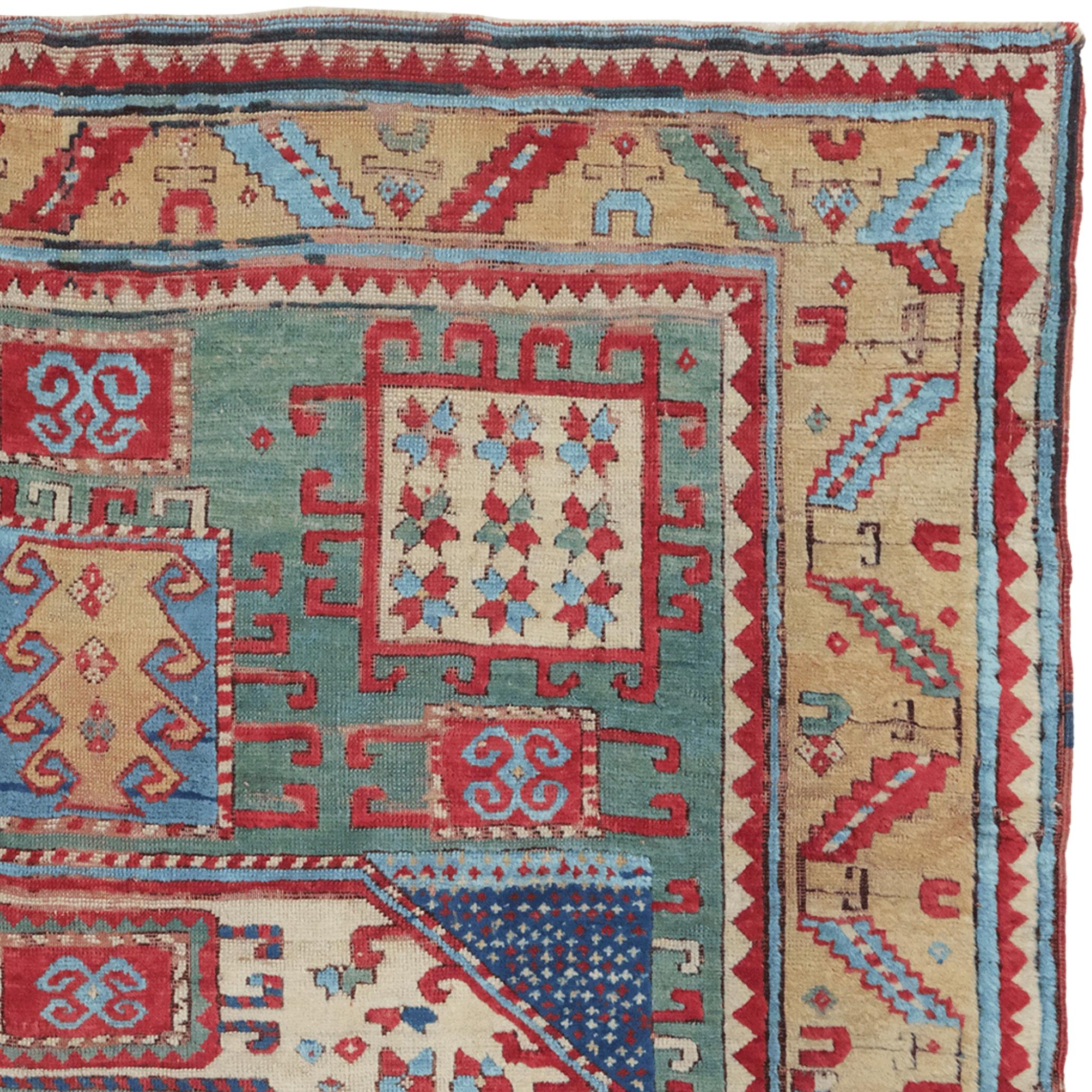 Antique Caucasian Karachop Rug In Good Condition For Sale In Sultanahmet, 34